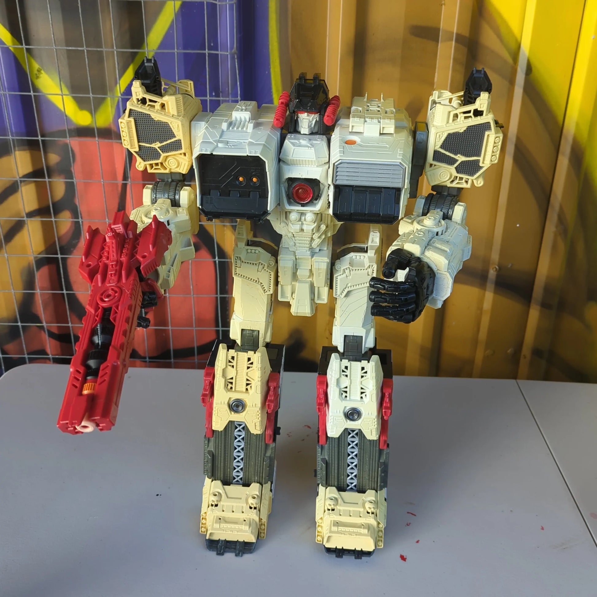 Transformers Takara Tomy Metroplex Titan Class 60cm Tall FRENLY BRICKS - Open 7 Days