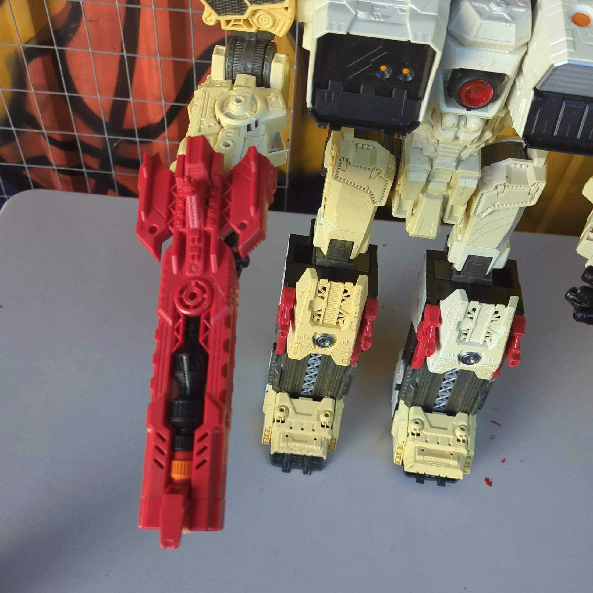 Transformers Takara Tomy Metroplex Titan Class 60cm Tall FRENLY BRICKS - Open 7 Days