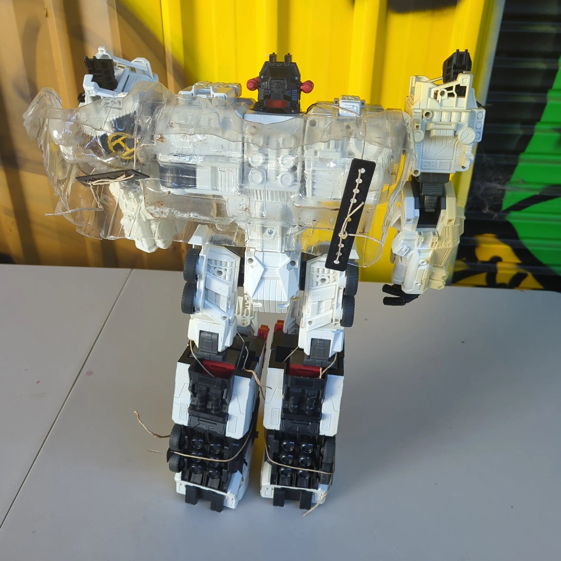 Transformers Takara Tomy Metroplex Titan Class 60cm Tall FRENLY BRICKS - Open 7 Days