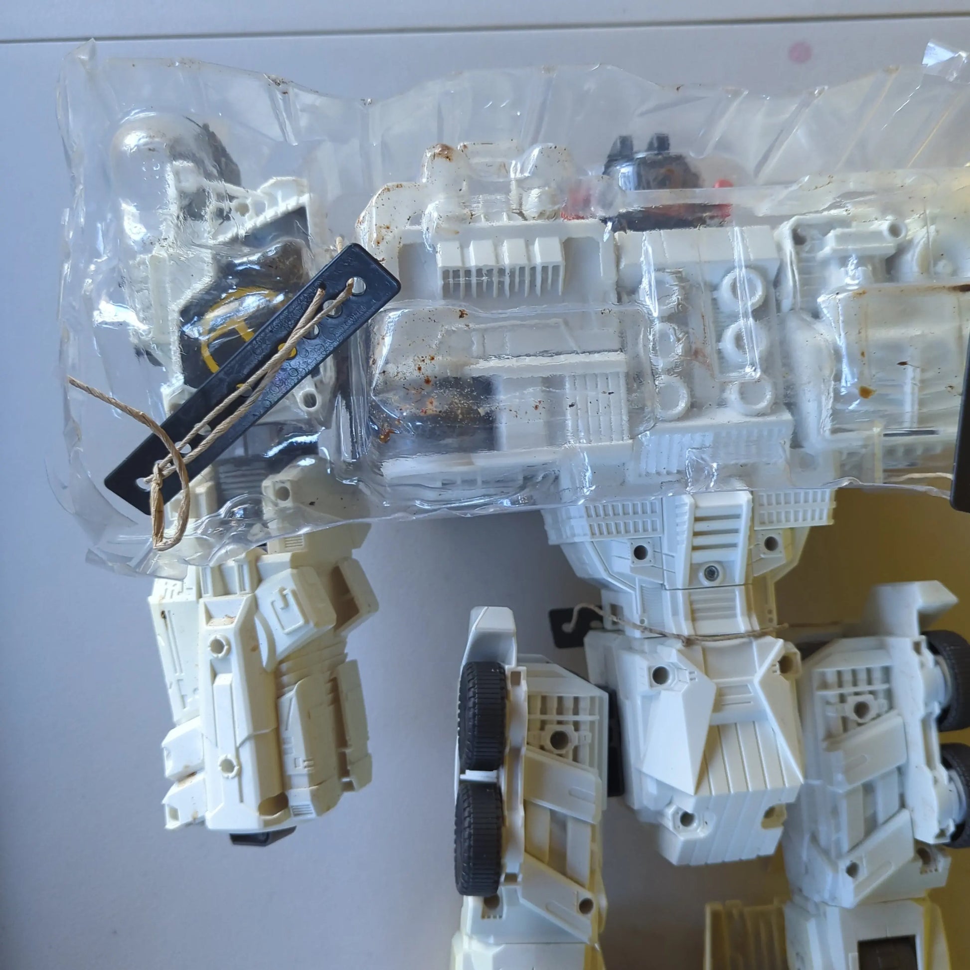 Transformers Takara Tomy Metroplex Titan Class 60cm Tall FRENLY BRICKS - Open 7 Days