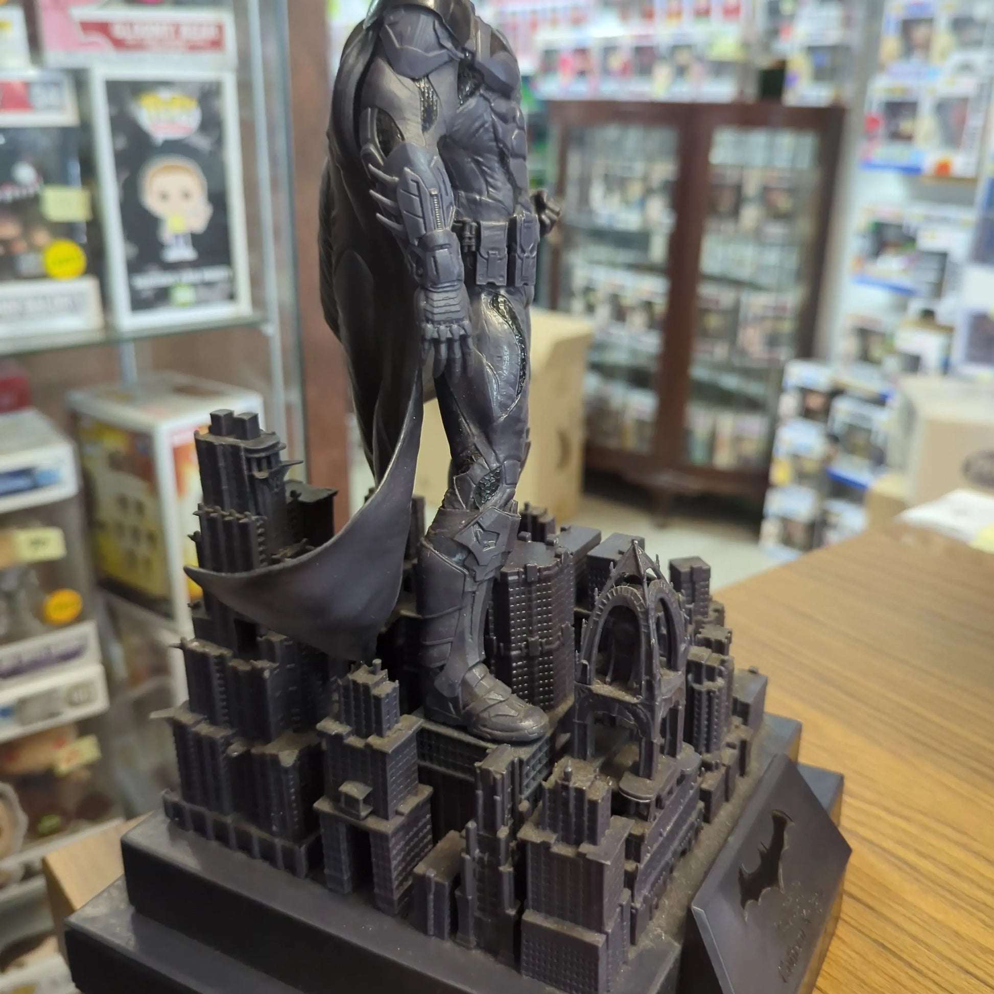 Batman Gotham Knight Collector's Statue Arkham Knight (statue only) dust on FRENLY BRICKS - Open 7 Days