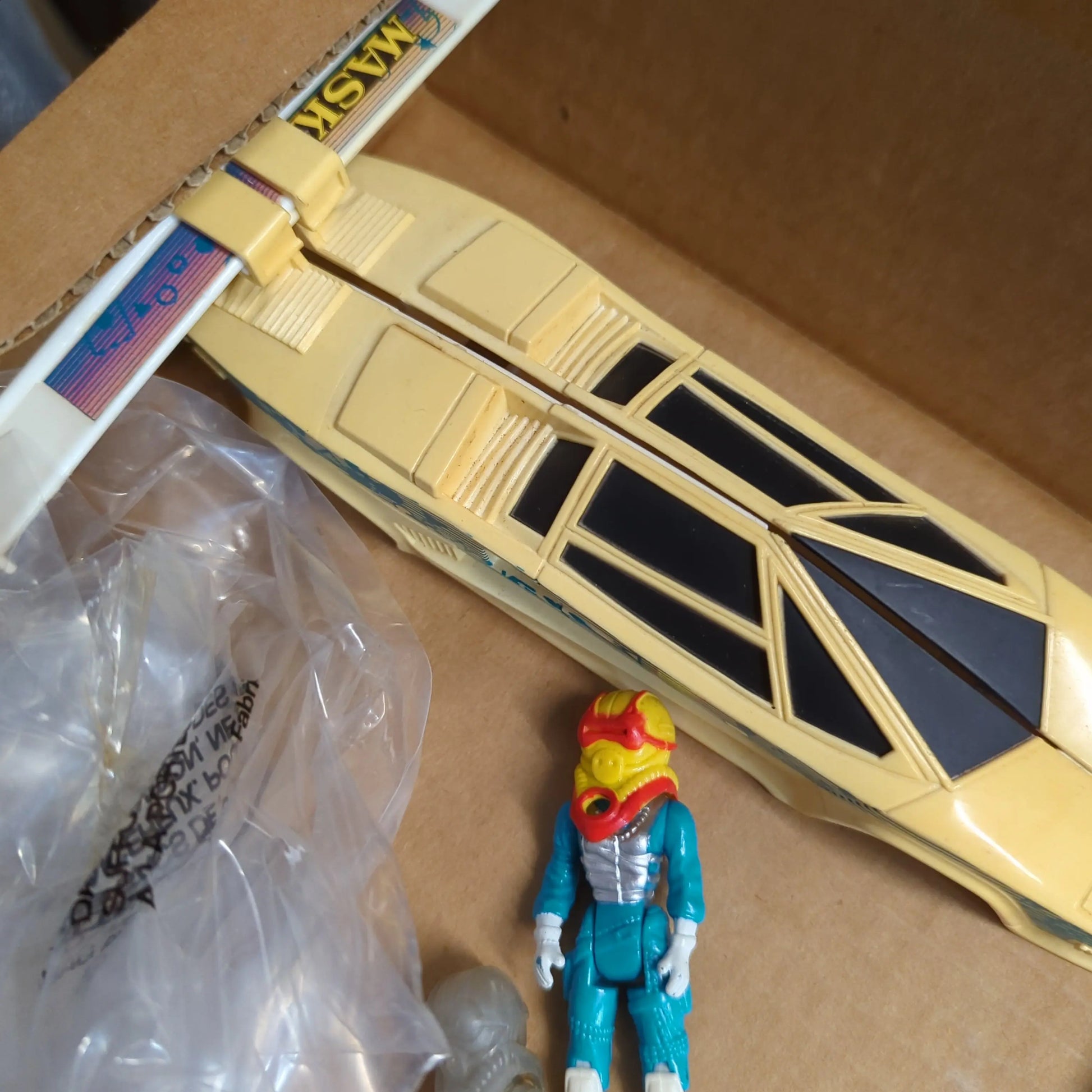 Stiletto M.A.S.K. Split Seconds 1988 Complete W Box Vintage open seal *see photos* FRENLY BRICKS - Open 7 Days