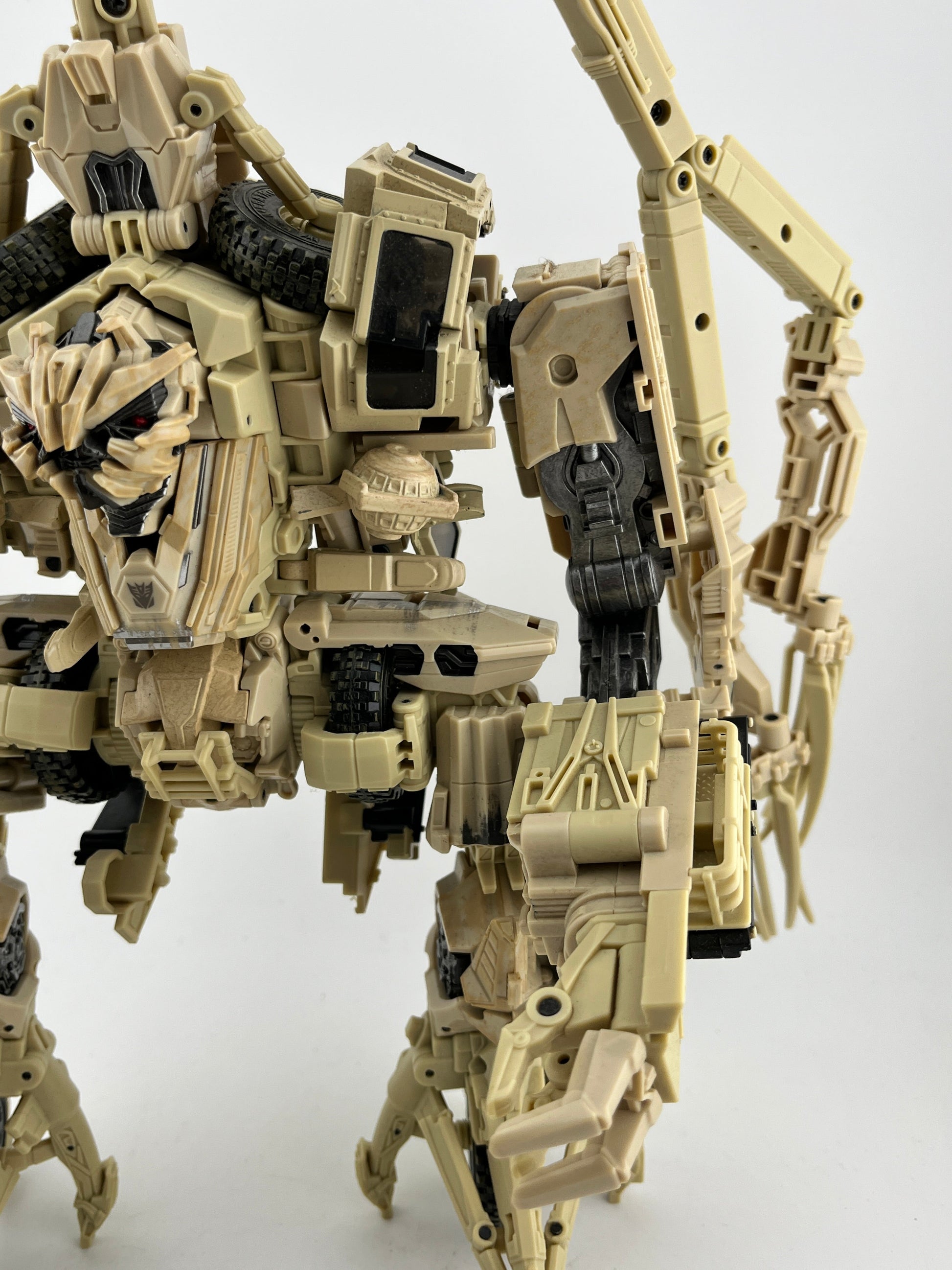 Takara Tomy Transformers Masterpiece Movie Series MPM-14 Bonecrusher - Loose FRENLY BRICKS - Open 7 Days