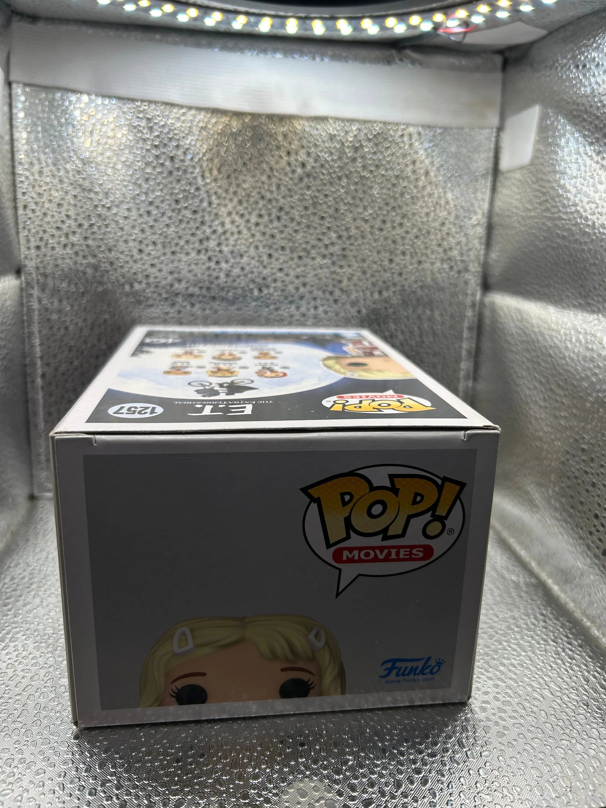 Funko POP Movies - ET - Gertie #1257 FRENLY BRICKS - Open 7 Days