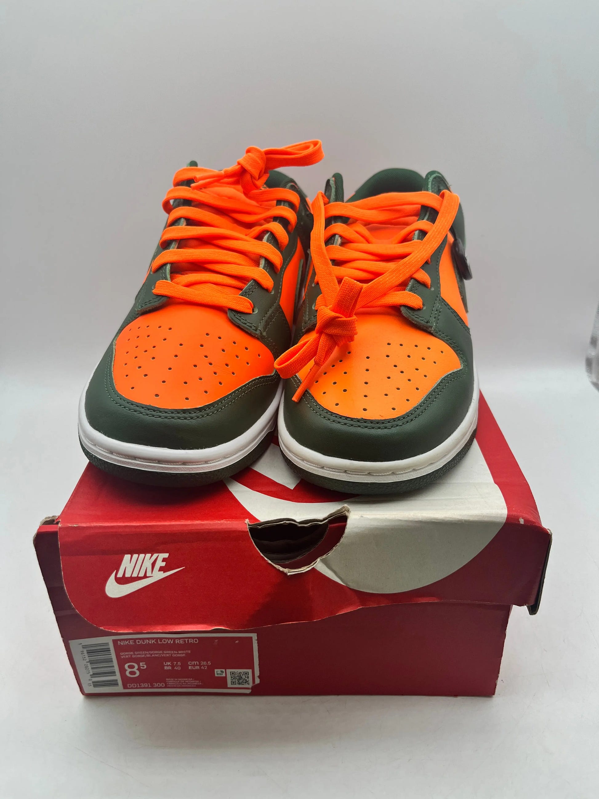 Nike Dunk Low Retro Miami Hurricanes Size UK8.5 - DD1391-300 - New Condition FRENLY BRICKS - Open 7 Days image 1