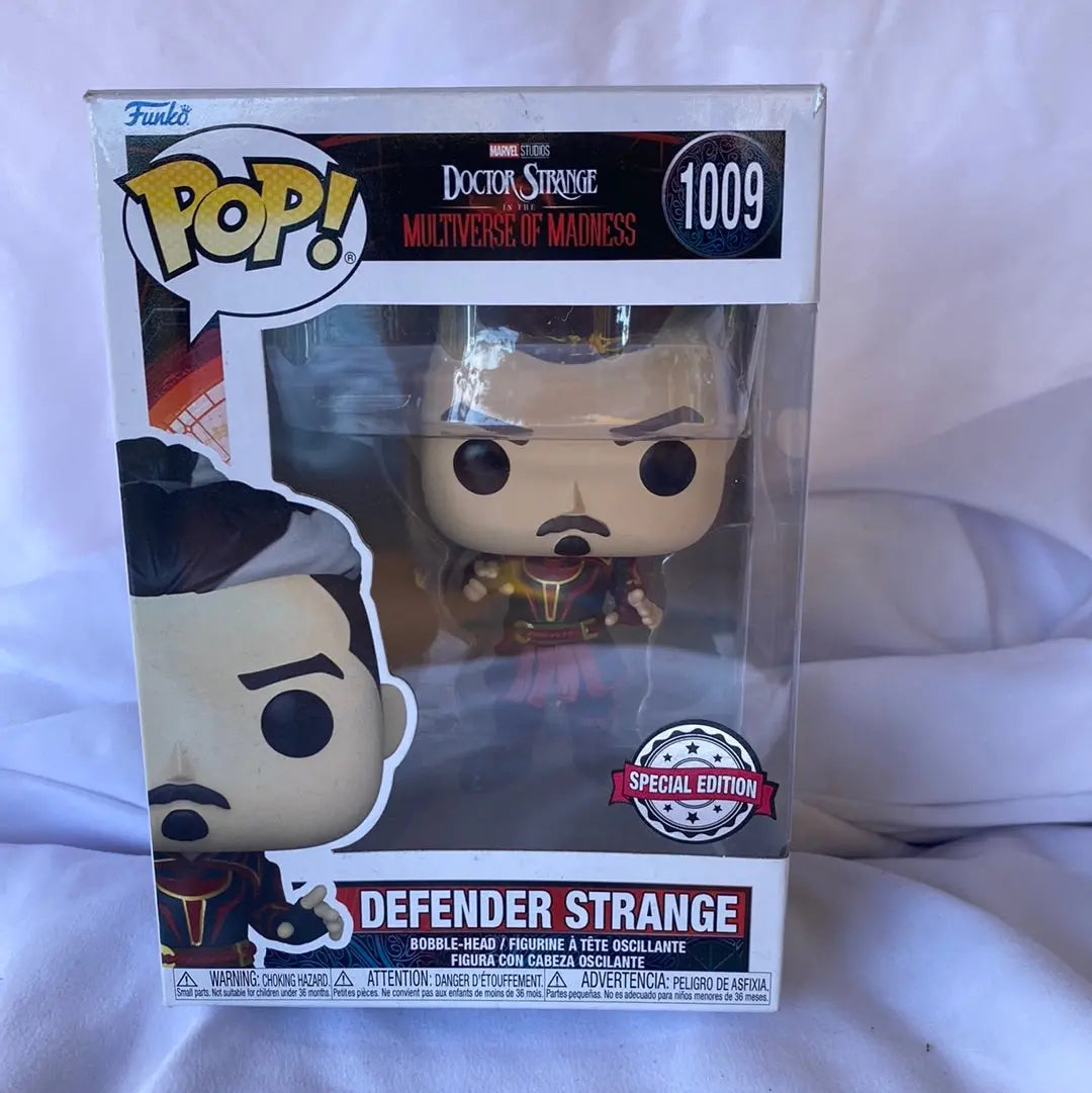 Funko POP! Defender Strange #1009 Marvel - FRENLY BRICKS - Open 7 Days