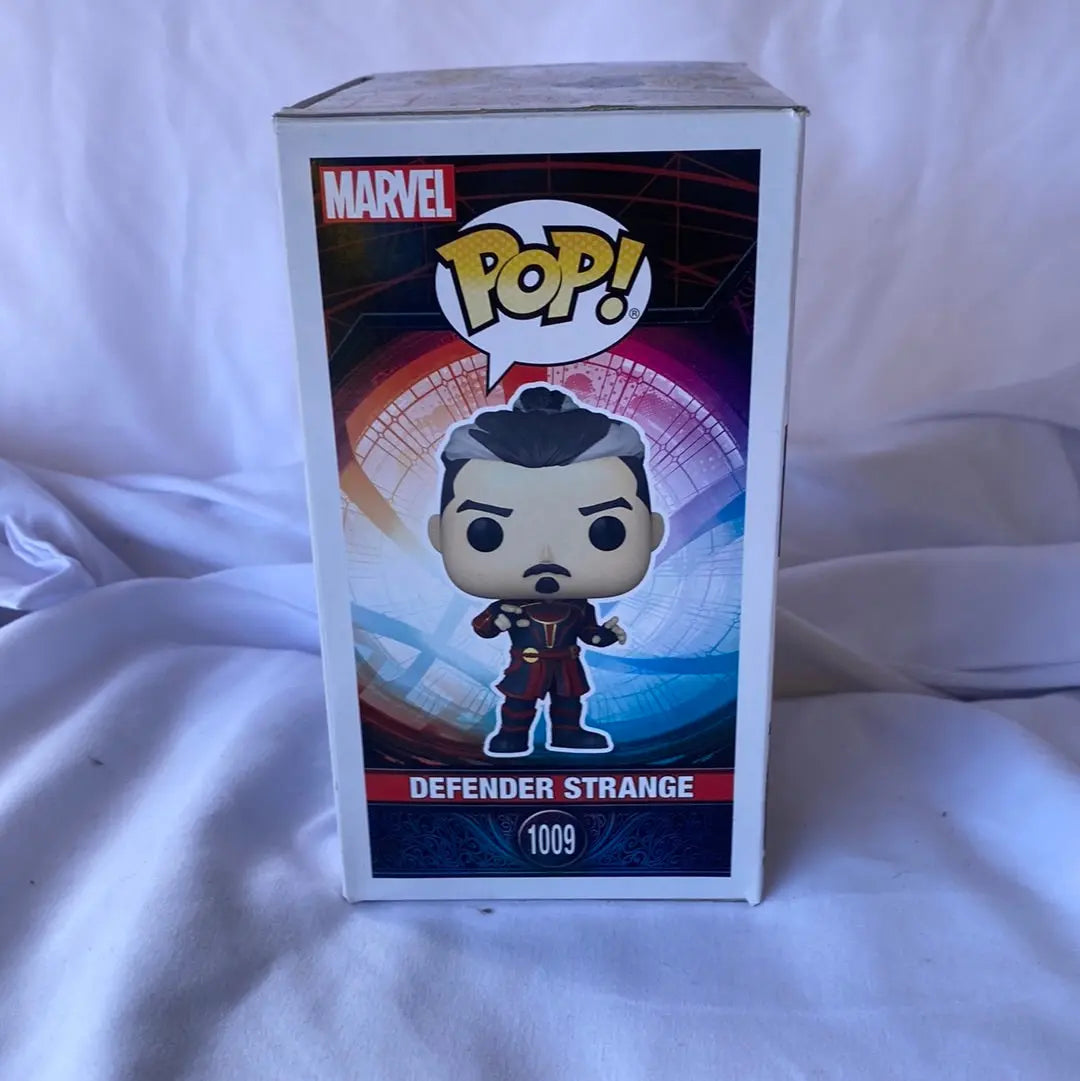 Funko POP! Defender Strange #1009 Marvel - FRENLY BRICKS - Open 7 Days