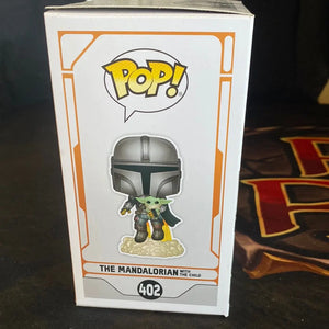 Funko POP! The Mandalorian (with child) #402 - FRENLY BRICKS - Open 7 Days