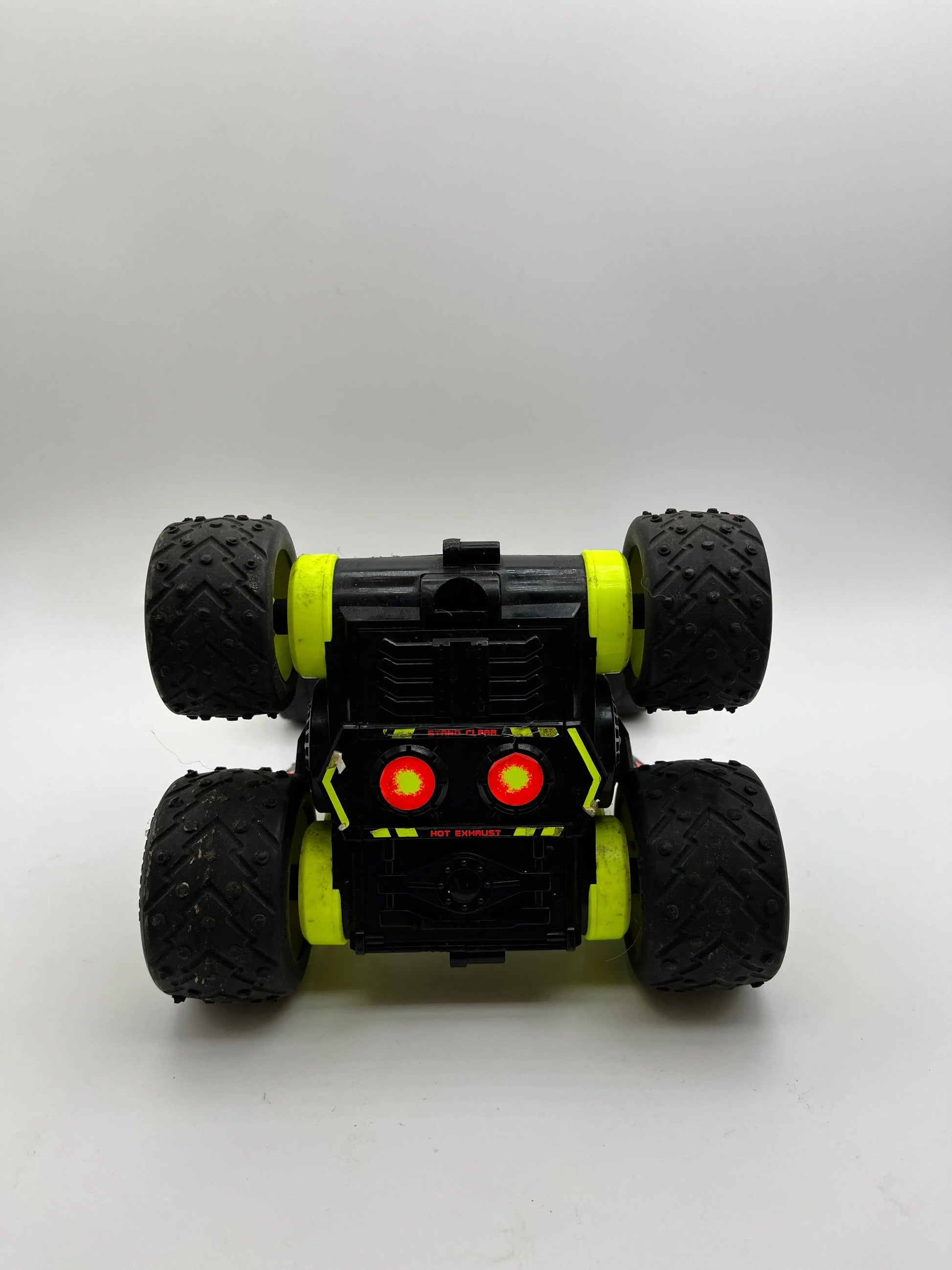 Taiyo Triple Wheels Stunt Car No Remote Controller - Untested FRENLY BRICKS - Open 7 Days