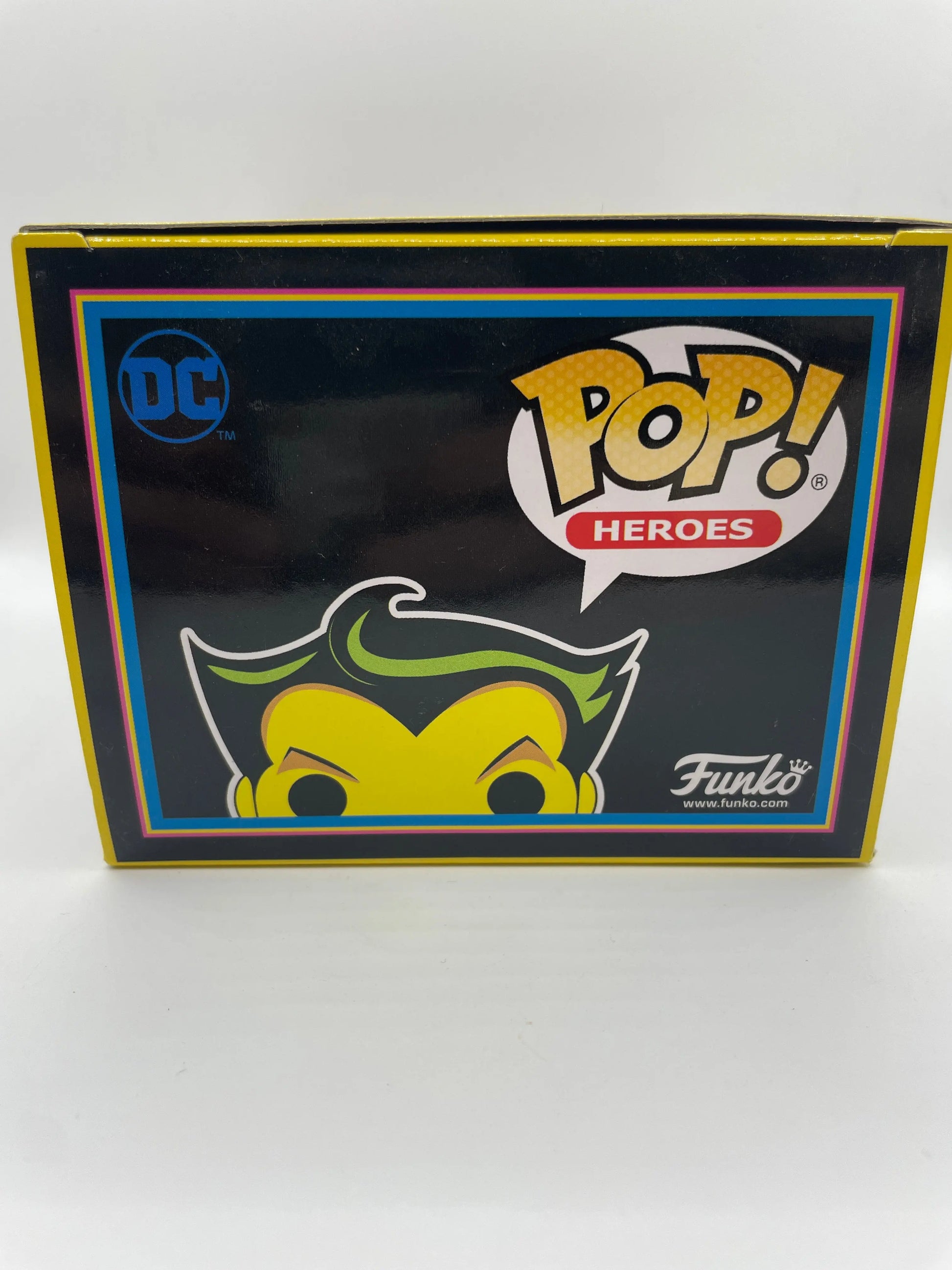 Funko POP! DC Batman The Animated Series #370 The Joker (Black Light) - New FRENLY BRICKS - Open 7 Days
