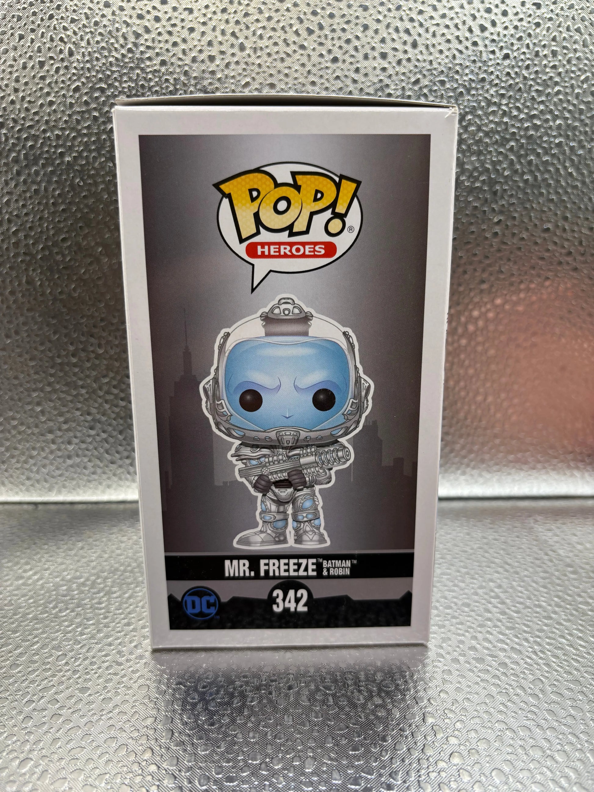 Funko pop Vinyl #342 Heroes  Mr. Freeze FRENLY BRICKS - Open 7 Days