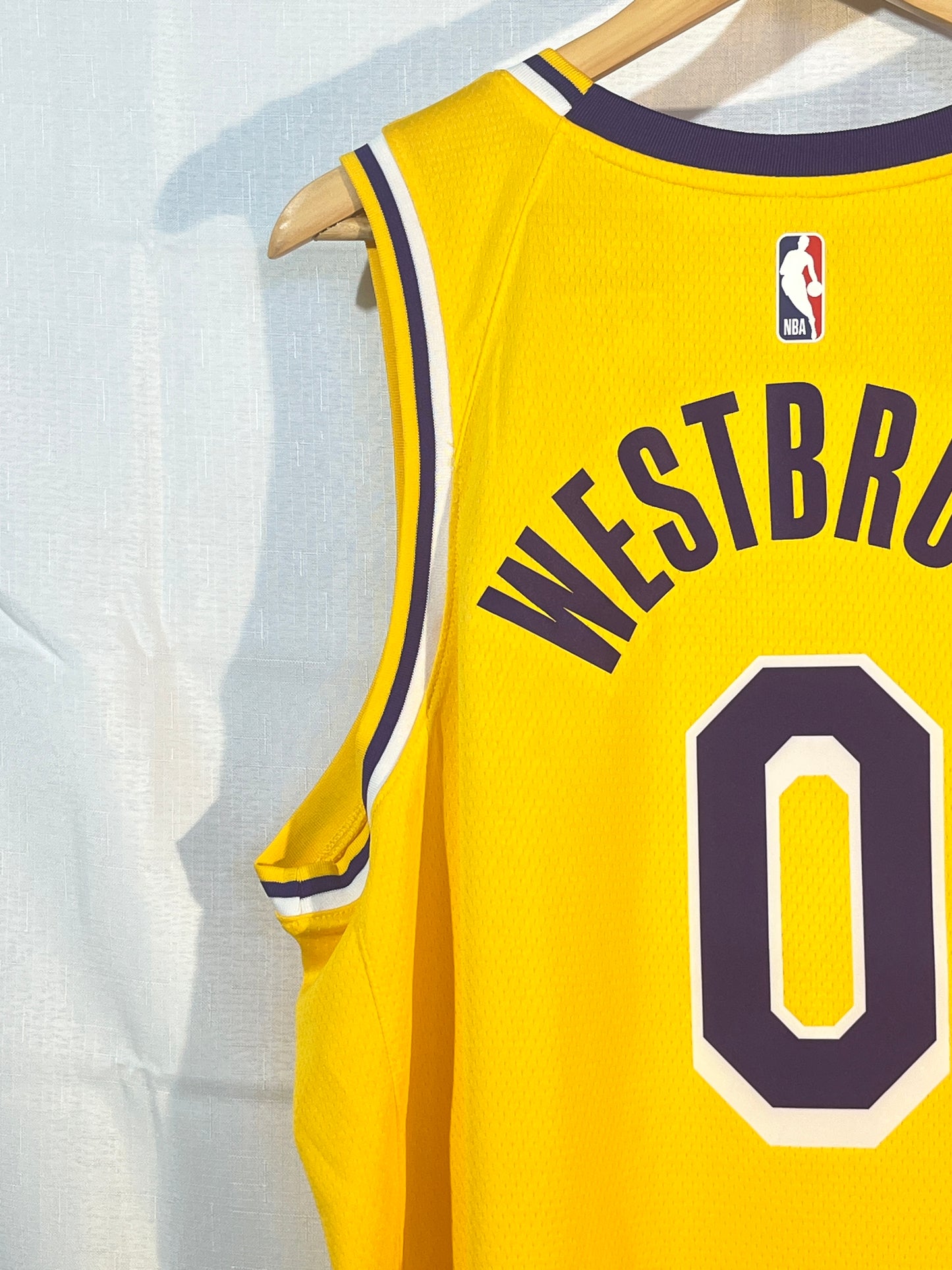 Russel Westbrook Jersey Mens XL 52 Los Angeles LA Lakers 00 Swingman CW3669-741