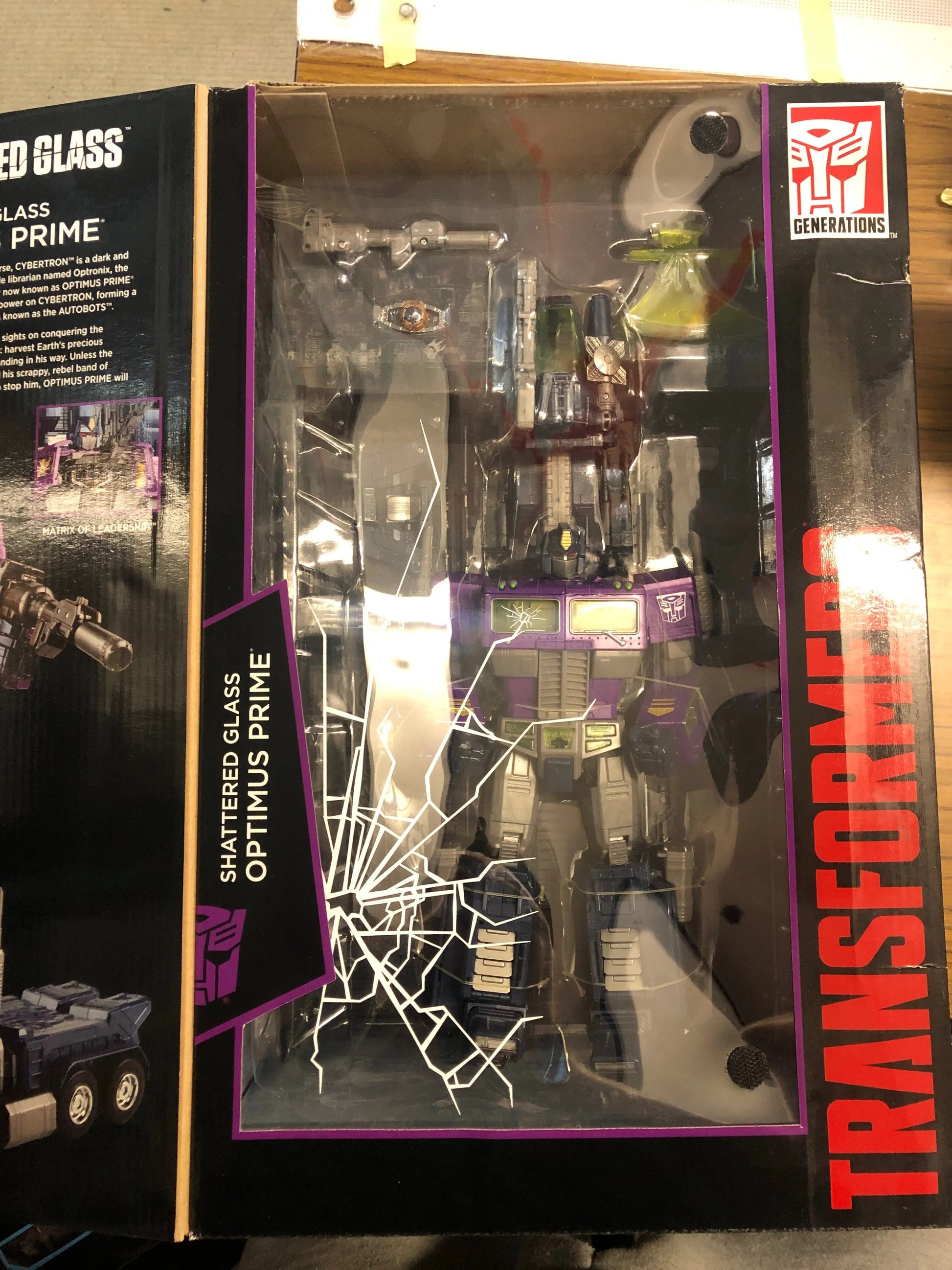 Hasbro Masterpiece: Transformers - Optimus Prime 9" Shattered Glass Action FRENLY BRICKS - Open 7 Days