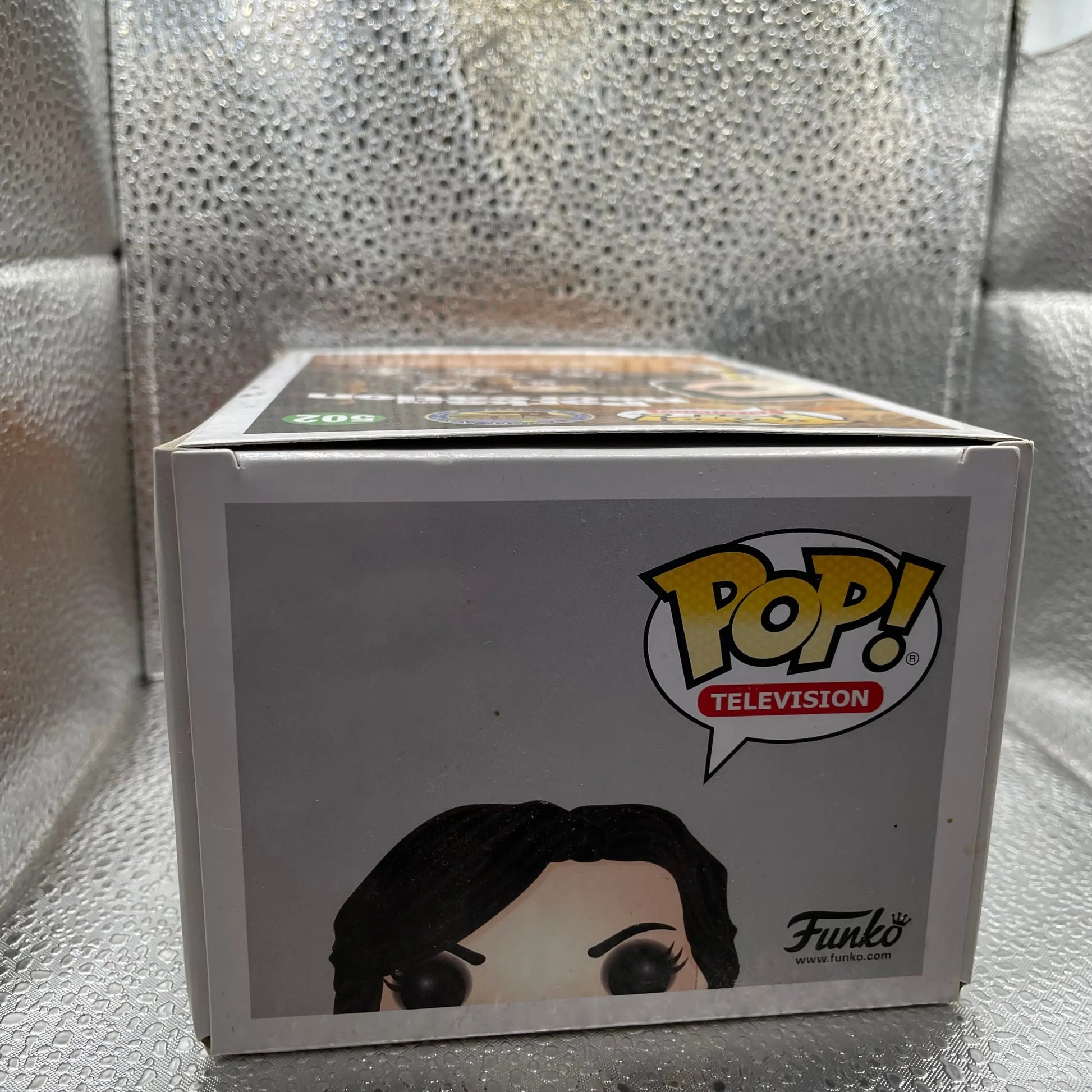 April Ludgate #502  Funko Pop Vinyl Figure Parks And Recreation + Protector FRENLY BRICKS - Open 7 Days