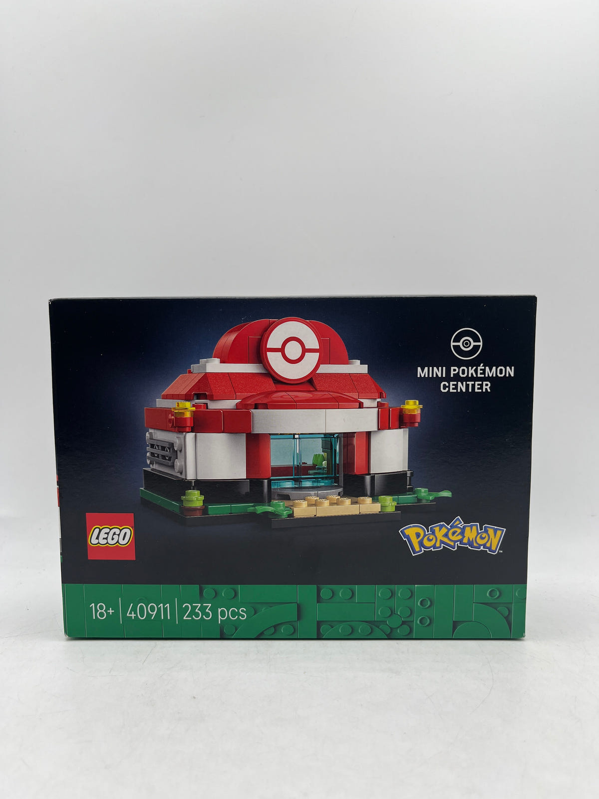 LEGO 40911 - Mini Pokemon Center Set FRENLY BRICKS - Open 7 Days image 1