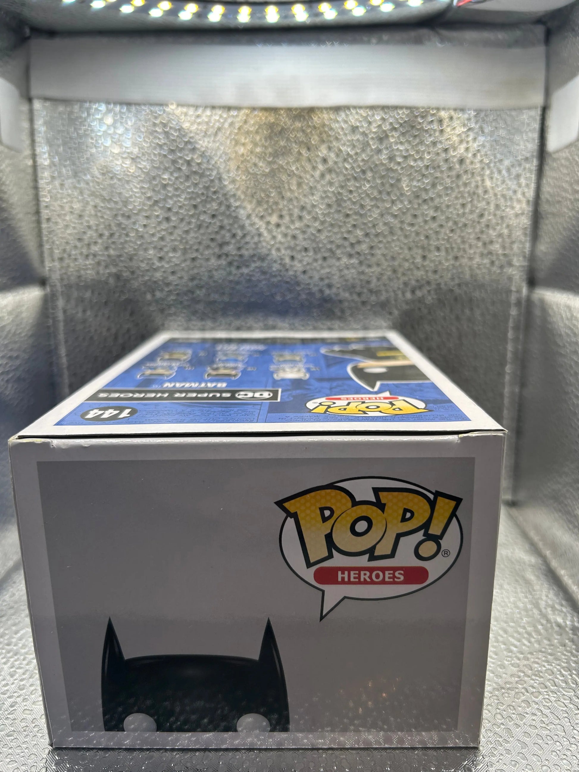 Funko Pop Vinyl #144 Dc Batman FRENLY BRICKS - Open 7 Days