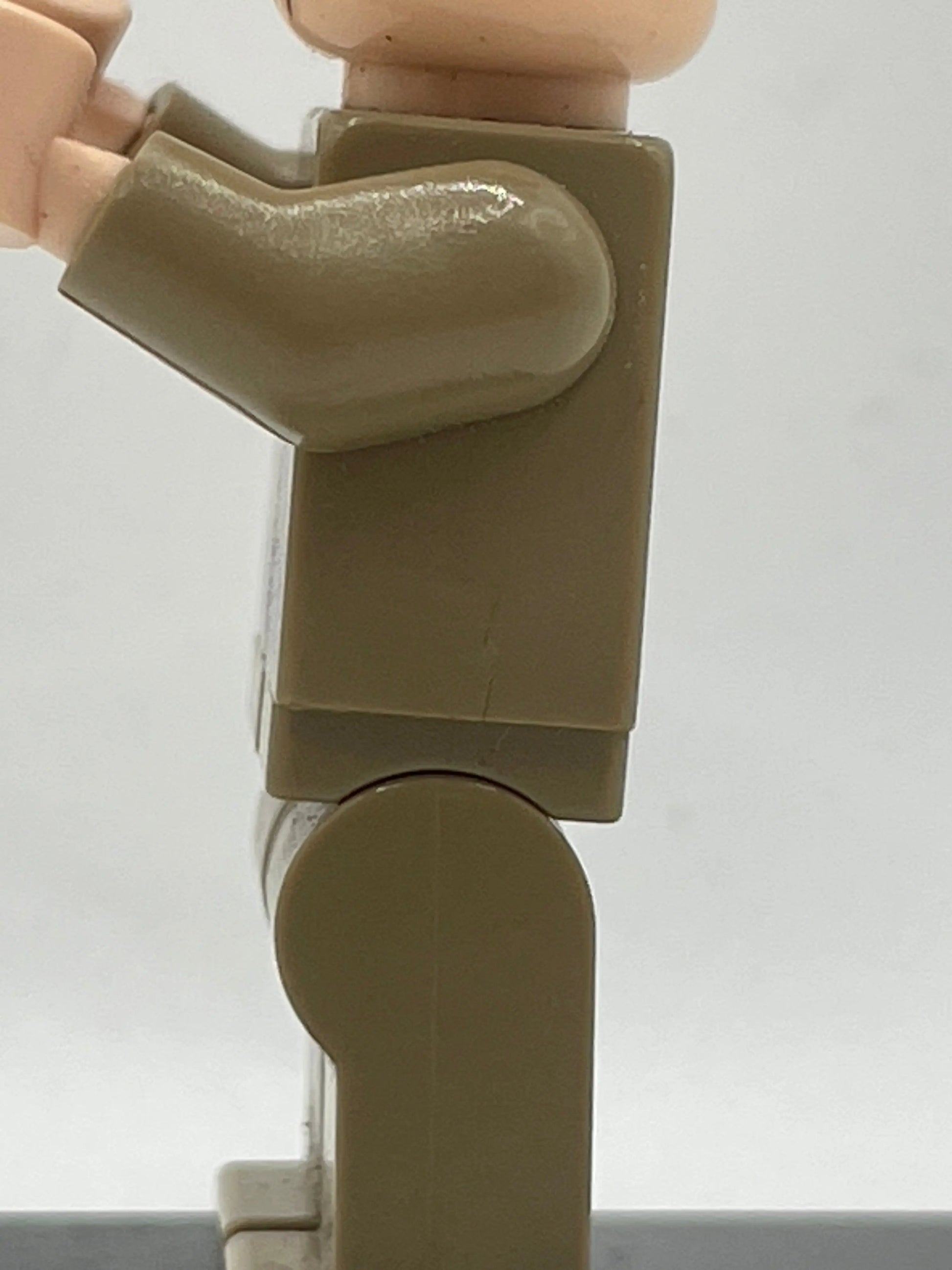 LEGO Minifigure Indiana Jones - iaj018 Colonel Dovchenko (Complete, Genuine) Read Description FRENLY BRICKS - Open 7 Days