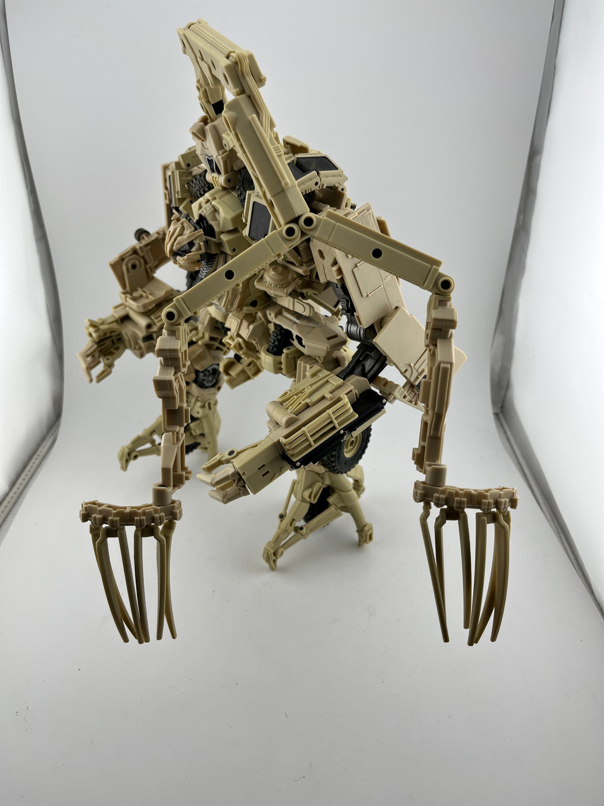 Takara Tomy Transformers Masterpiece Movie Series MPM-14 Bonecrusher - Loose FRENLY BRICKS - Open 7 Days