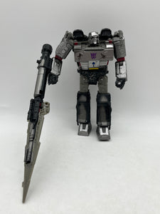 Netflix X Transformers: Siege Voyager Class Megatron