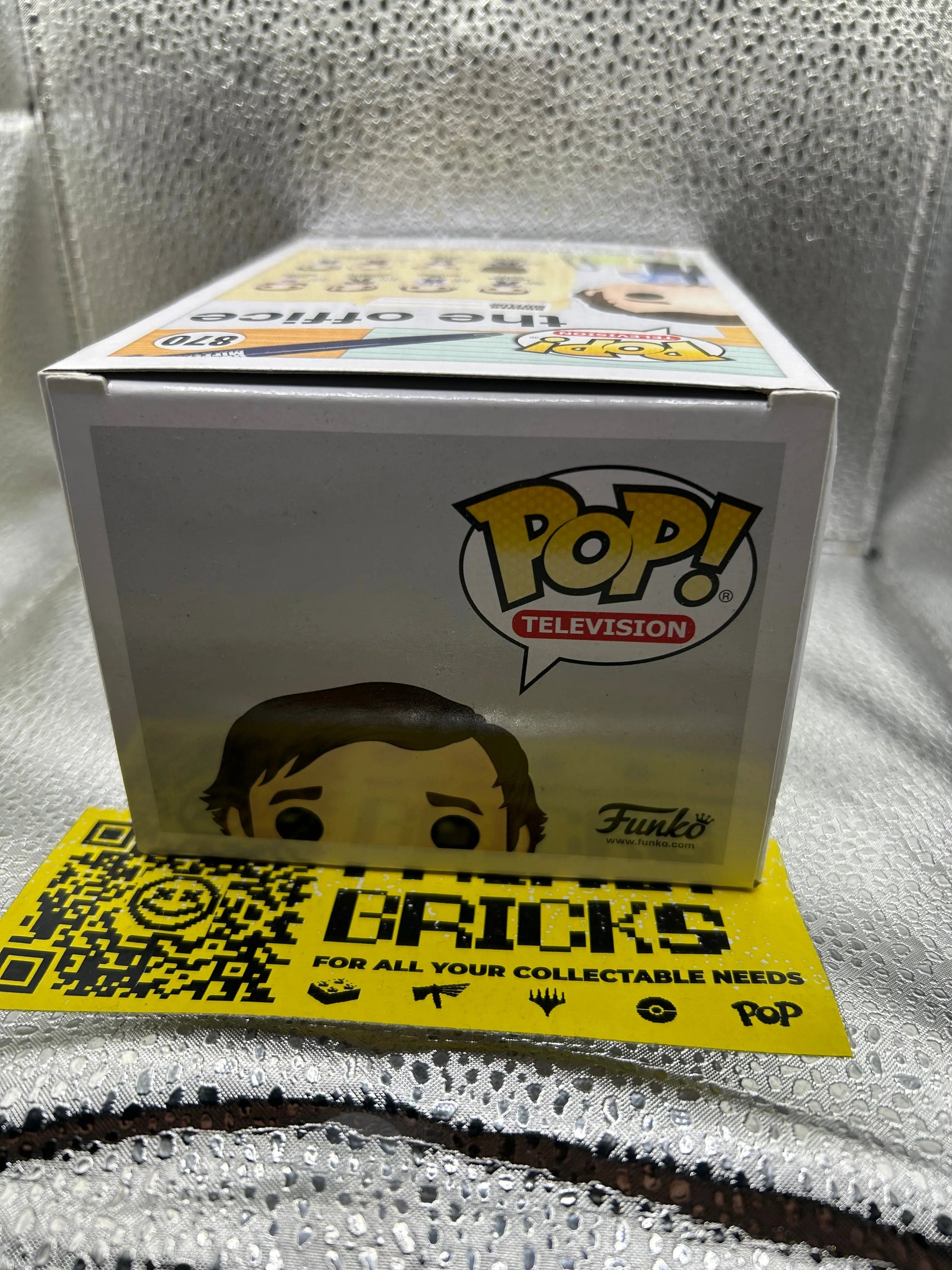 Pop Vinyl Tv #870 Jim Halpert Chase FRENLY BRICKS - Open 7 Days