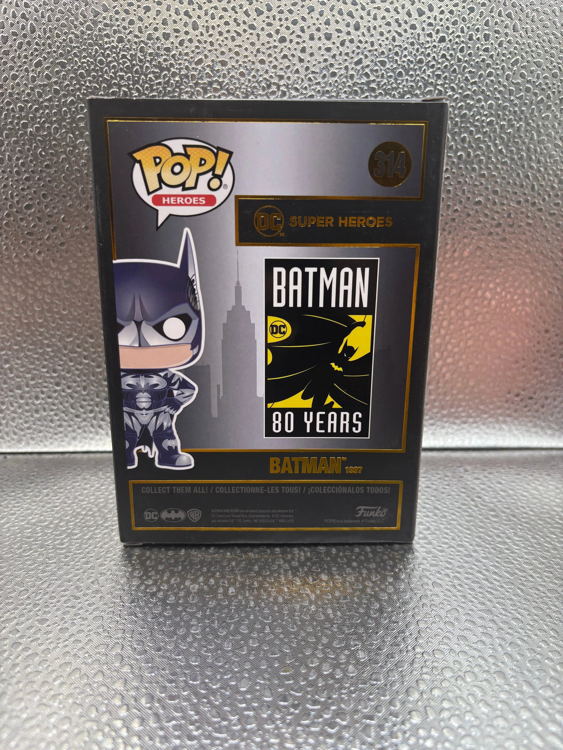 Funko Pop Vinyl #314 Heroes Batman FRENLY BRICKS - Open 7 Days