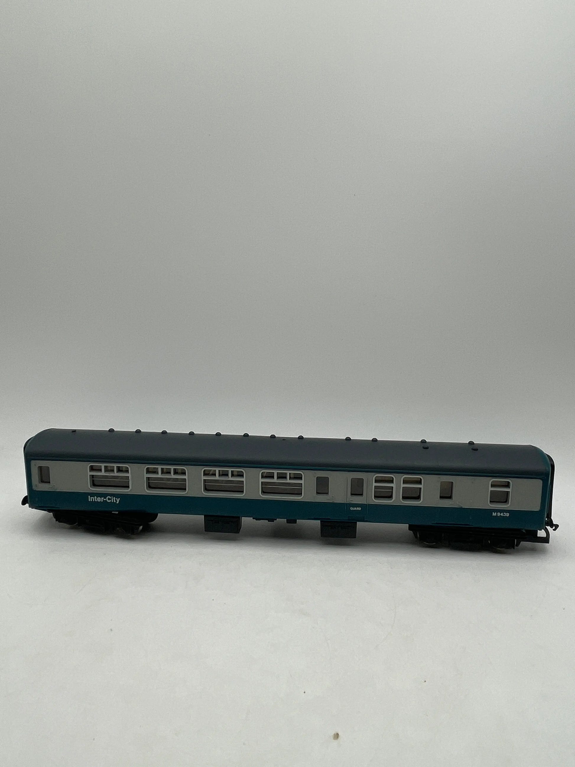 Hornby R751 Class 37 Diesel Locomotive OO Gauge British Rail Blue 37 130 8H22 FRENLY BRICKS - Open 7 Days image 6