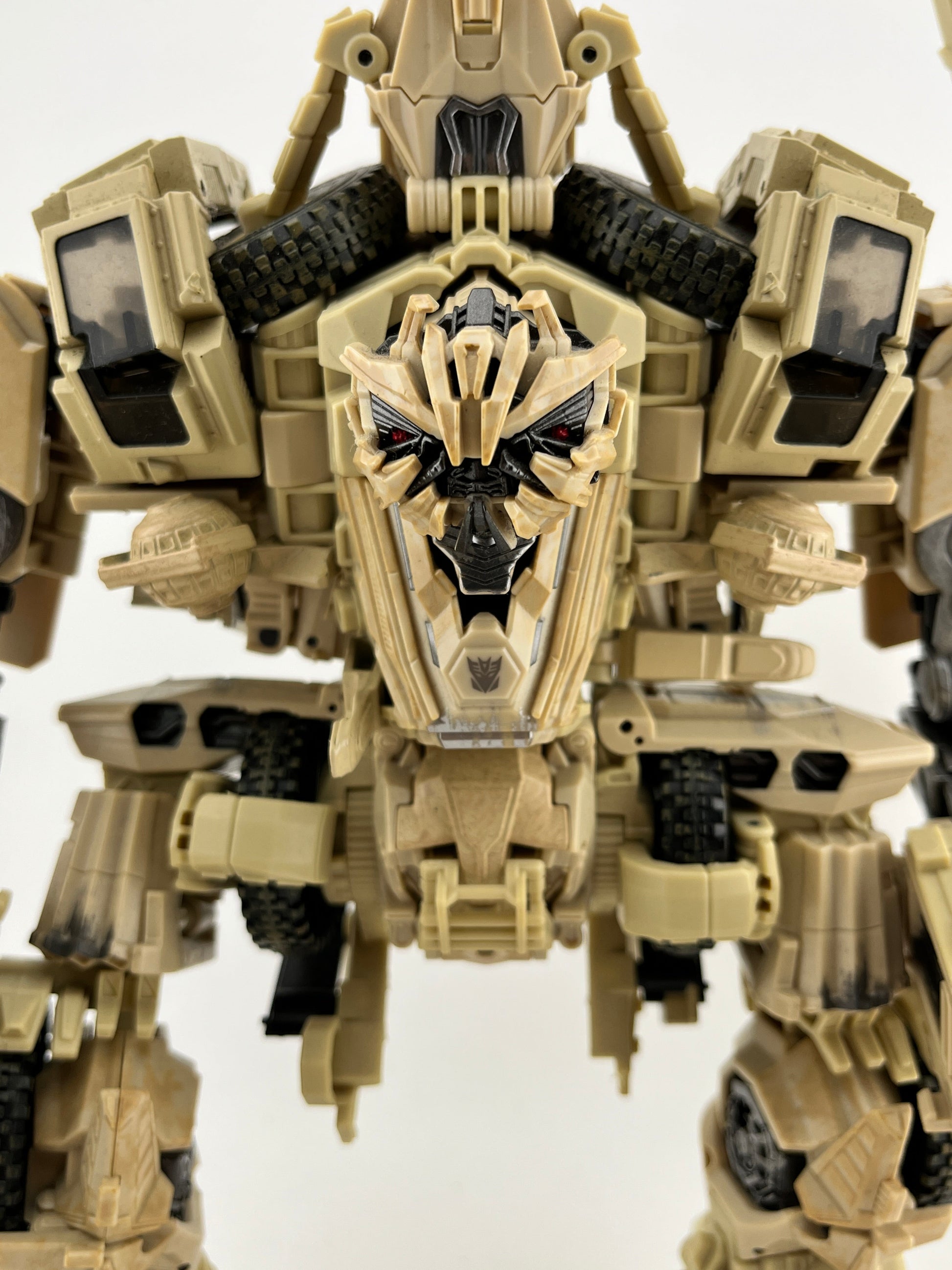 Takara Tomy Transformers Masterpiece Movie Series MPM-14 Bonecrusher - Loose FRENLY BRICKS - Open 7 Days