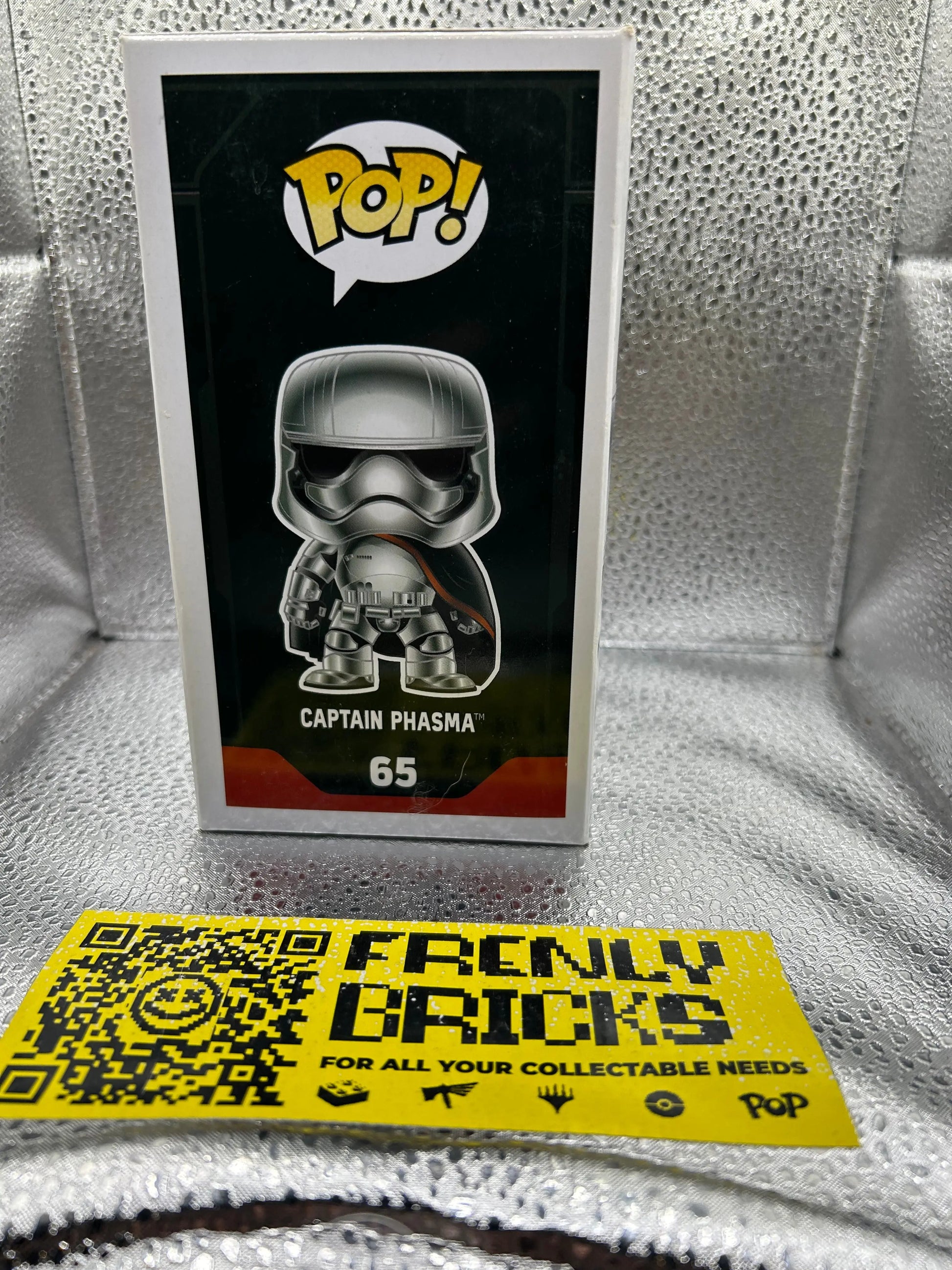 Pop Vinyl Star Wars #65 Caption Phasma FRENLY BRICKS - Open 7 Days