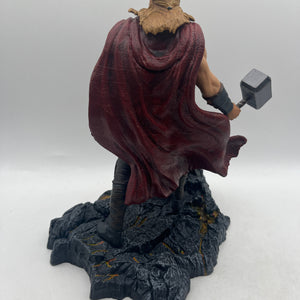 Diamond Select Toys Marvel Gallery Thor: Ragnarok Thor FRENLY BRICKS - Open 7 Days