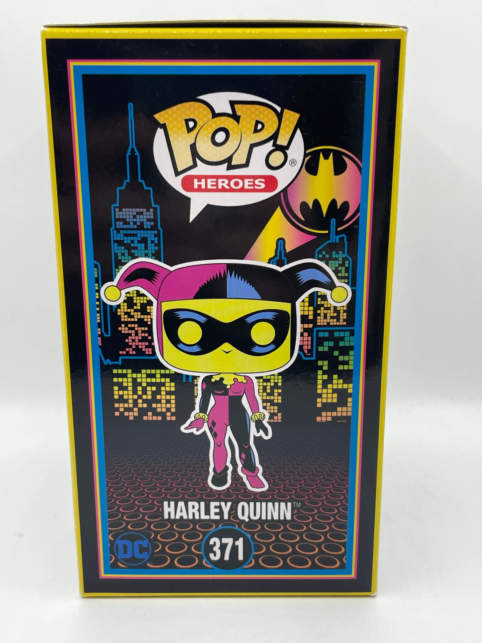 Funko POP! DC Batman The Animated Series - #371 Harley Quinn (Black Light) - New FRENLY BRICKS - Open 7 Days