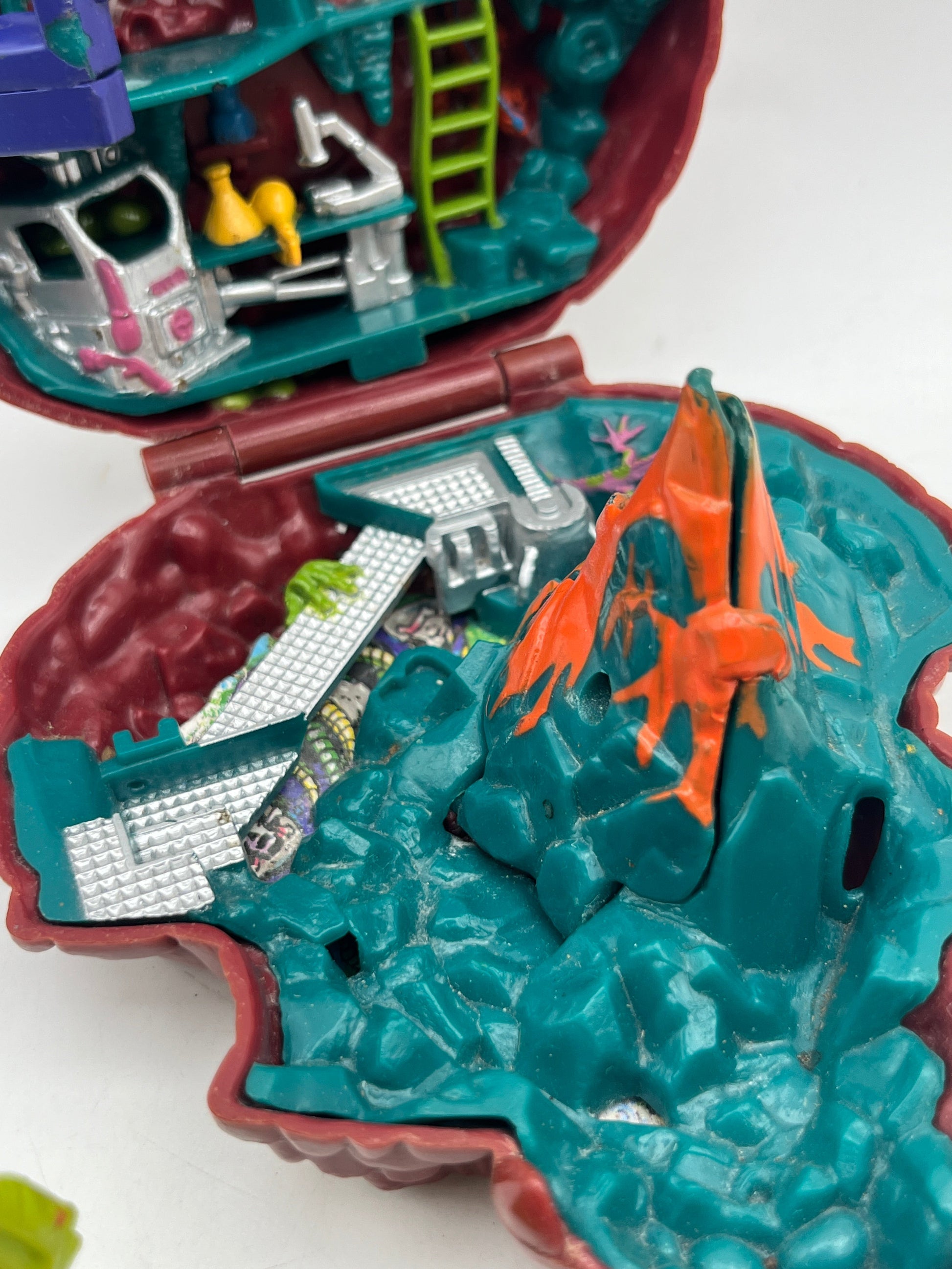 Vintage 1993 Mighty Max Blows Up Dino Lab InComplete Figure Playset Bluebird FRENLY BRICKS - Open 7 Days