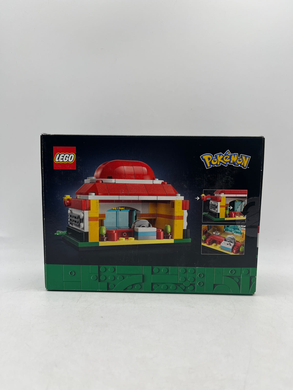 LEGO 40911 - Mini Pokemon Center Set FRENLY BRICKS - Open 7 Days image 3
