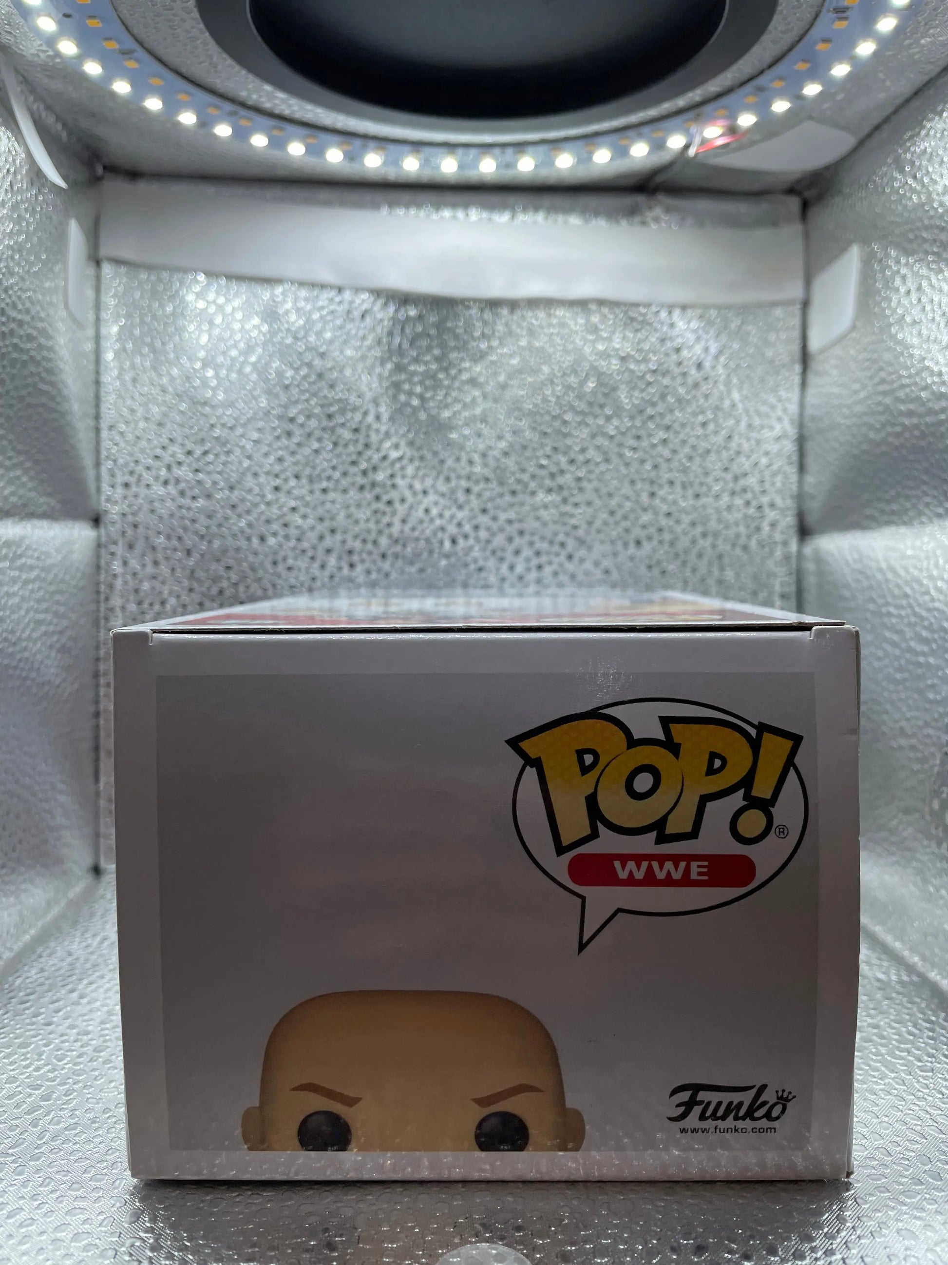 WWE Stone Cold Steve Austin with Belt Pop! Vinyl Figure #84 Pop Protector Funko FRENLY BRICKS - Open 7 Days