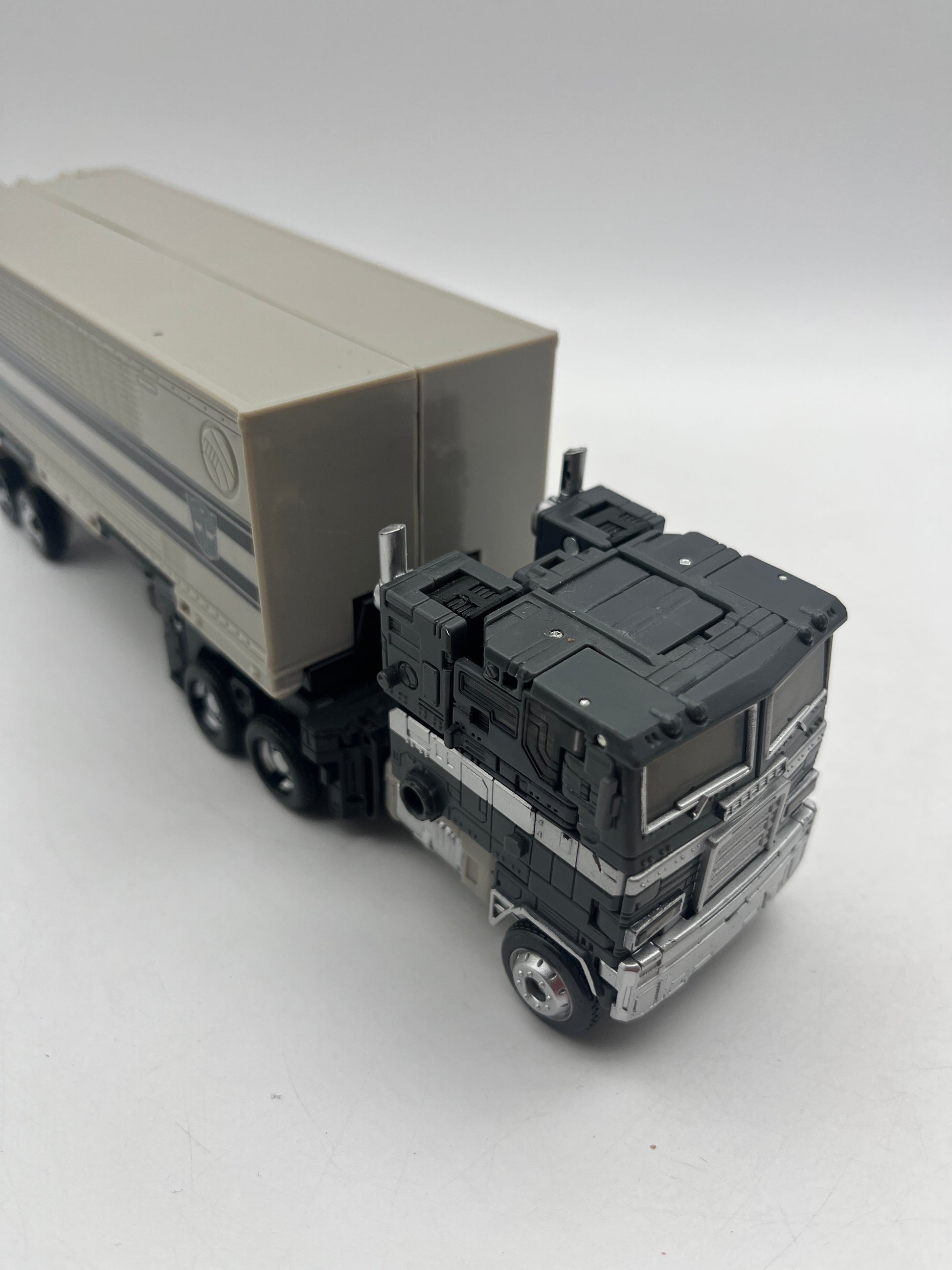 Transformers Earthrise Leader Alternate Universe Optimus Prime Exclusive WFC FRENLY BRICKS - Open 7 Days