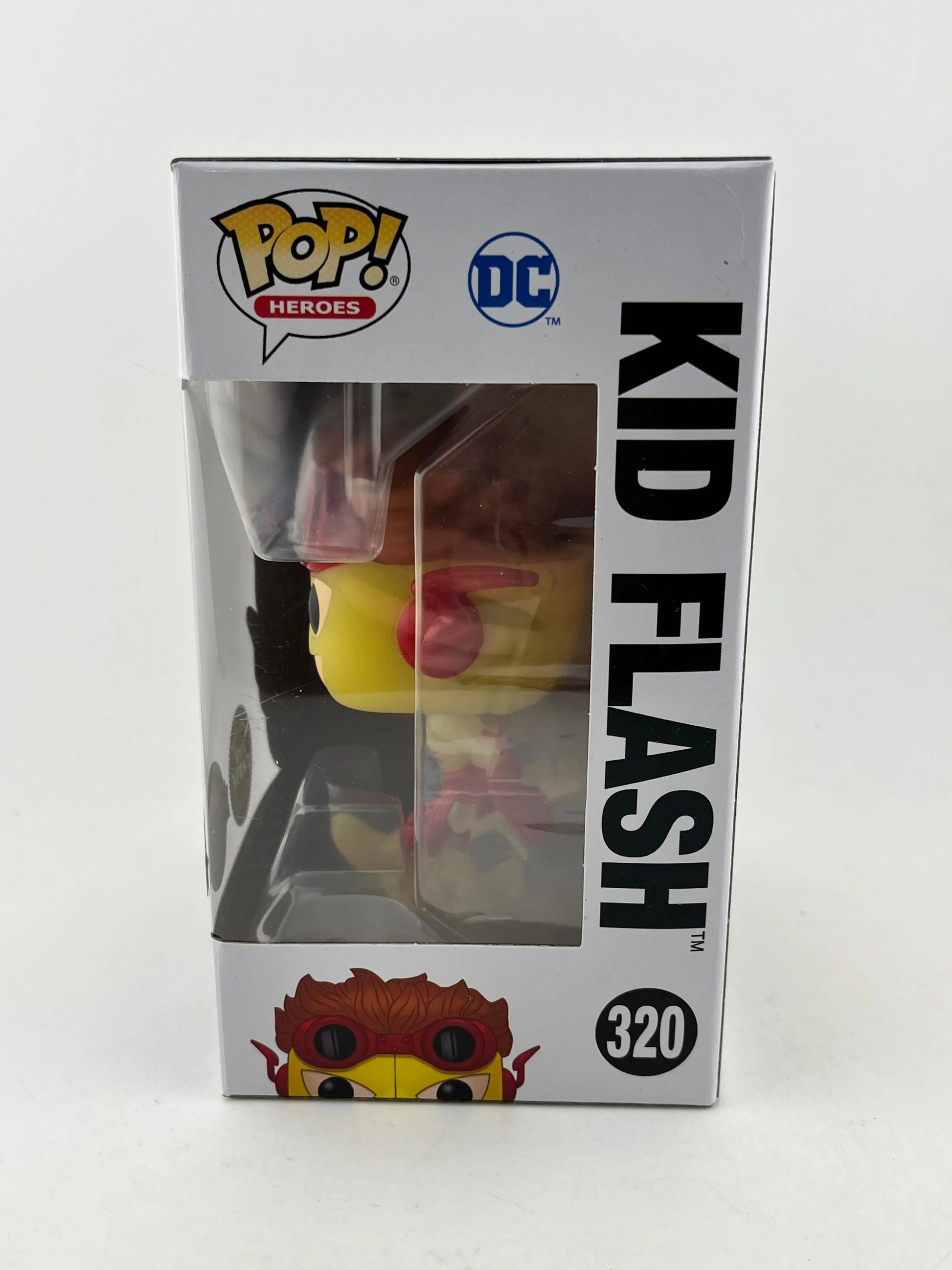Funko POP! Heroes DC - Kid Flash #320 - Glow Chase - Special Edition FRENLY BRICKS - Open 7 Days image 2