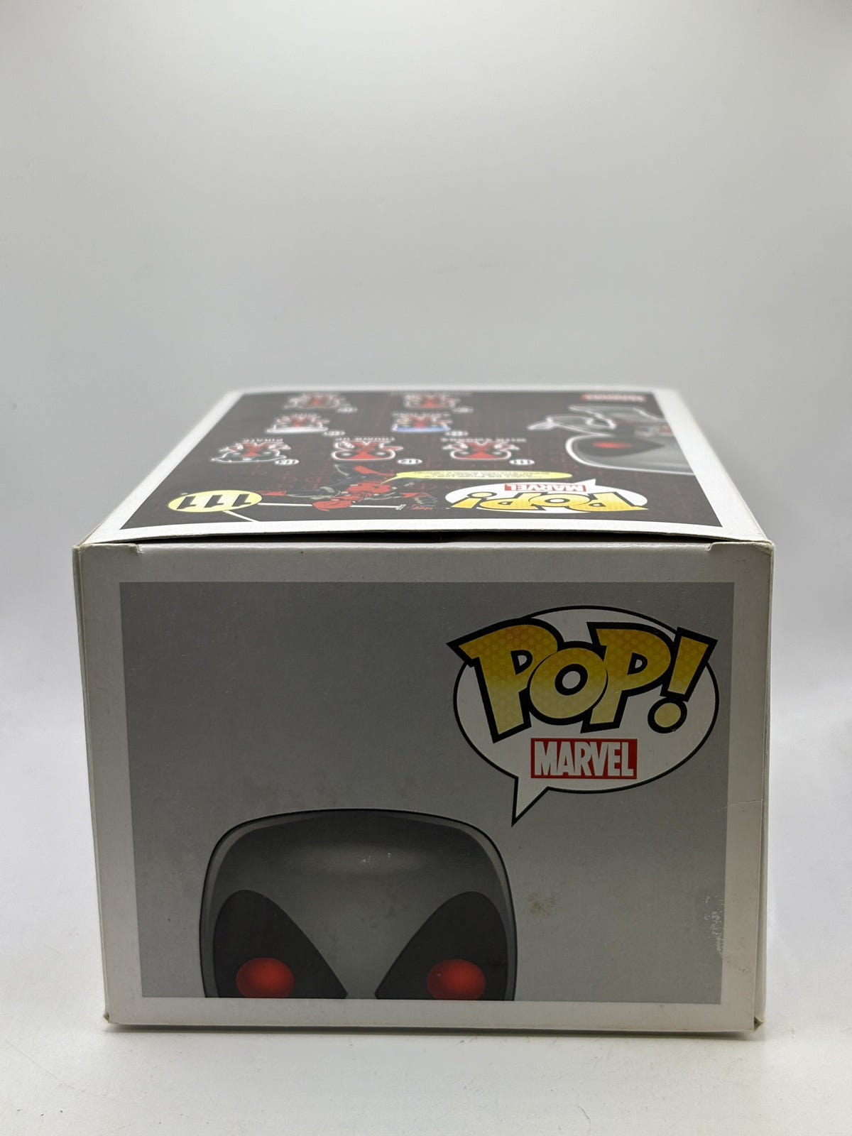 Funko POP! Marvel #111 Deadpool Grey Suit Bobble-Head - Box DMG — top image 5