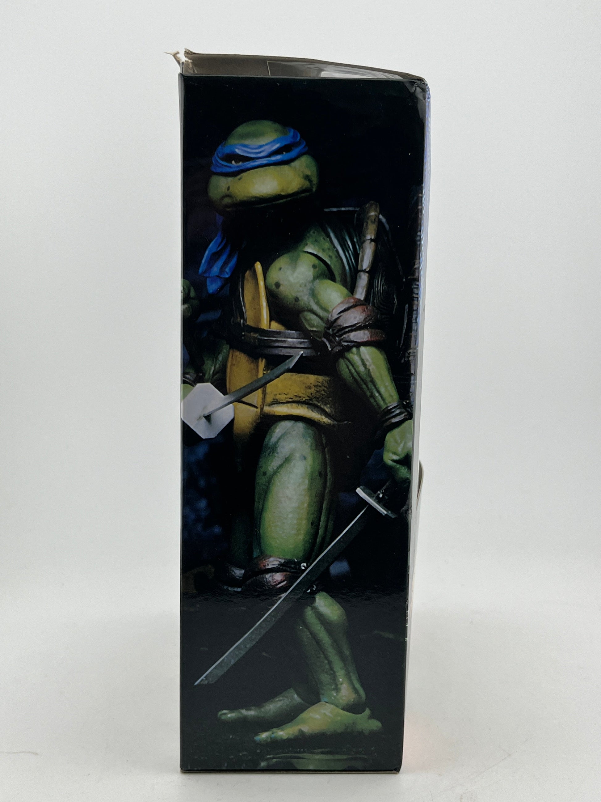Leonardo (Teenage Mutant Ninja Turtles 1990) - Neca Action Figure  - Nickelodeon FRENLY BRICKS - Open 7 Days