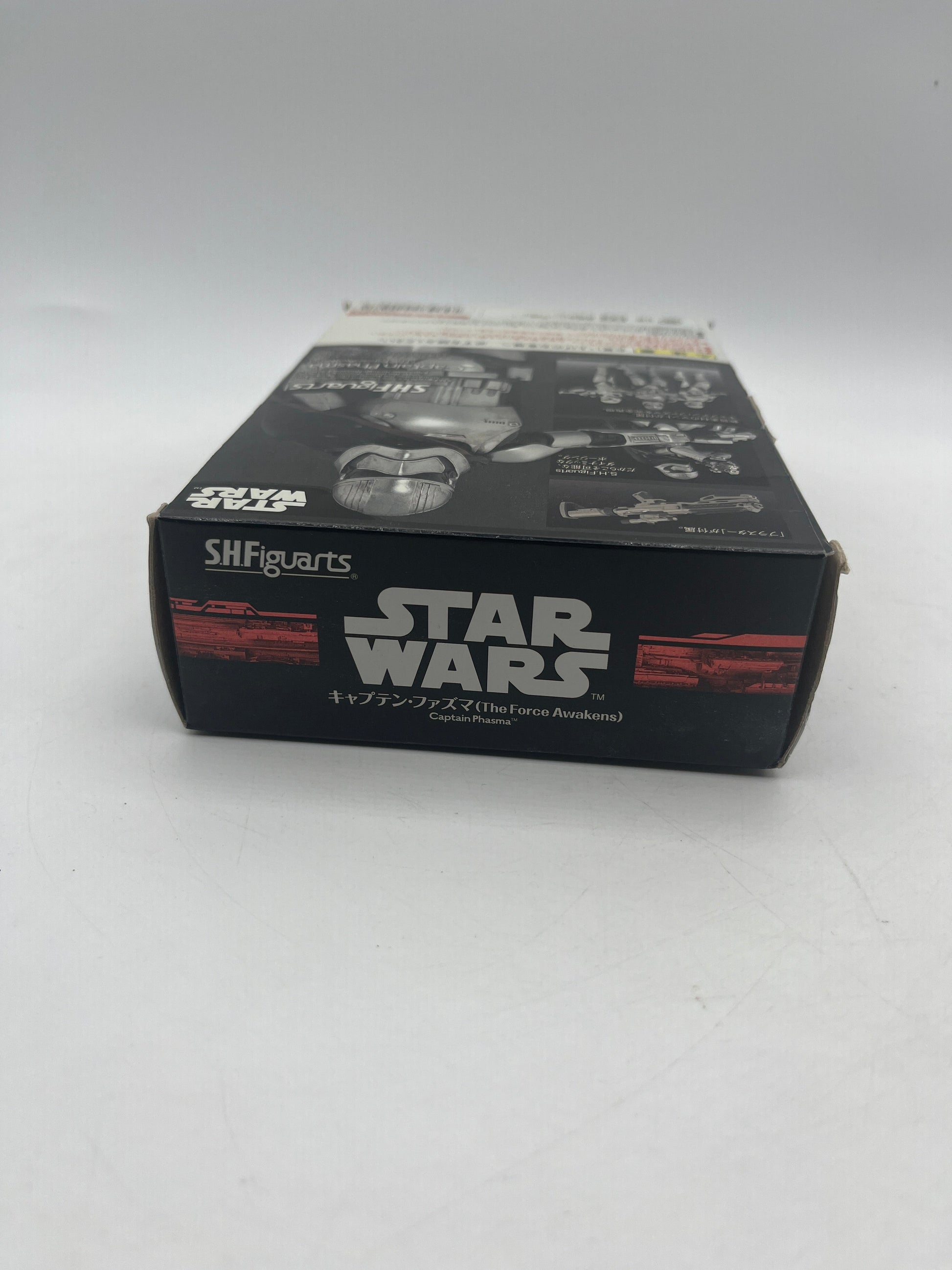 Captain Phasma S.H. Figuarts Star Wars The Force Awakens Bandai Action Figure FRENLY BRICKS - Open 7 Days