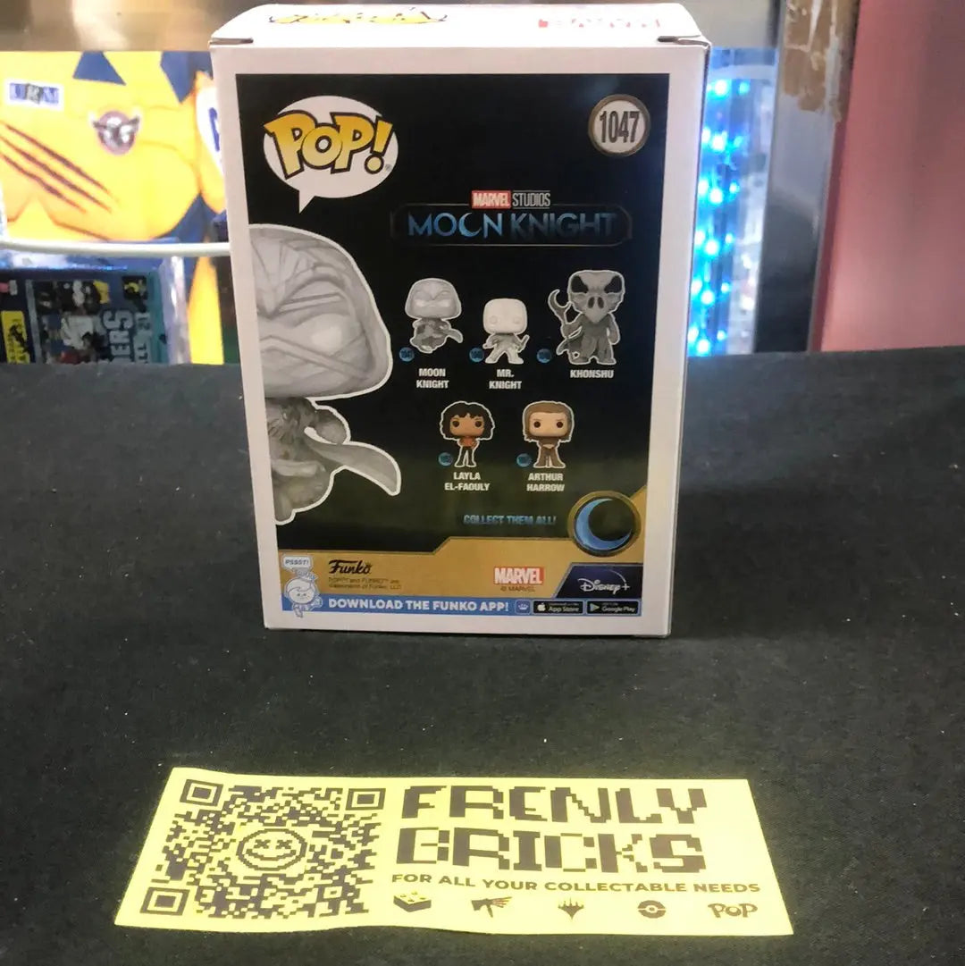 Funko Pop Moon Knight Glow In The Dark #1047 Marvel Studios New & Pop Protector FRENLY BRICKS - Open 7 Days