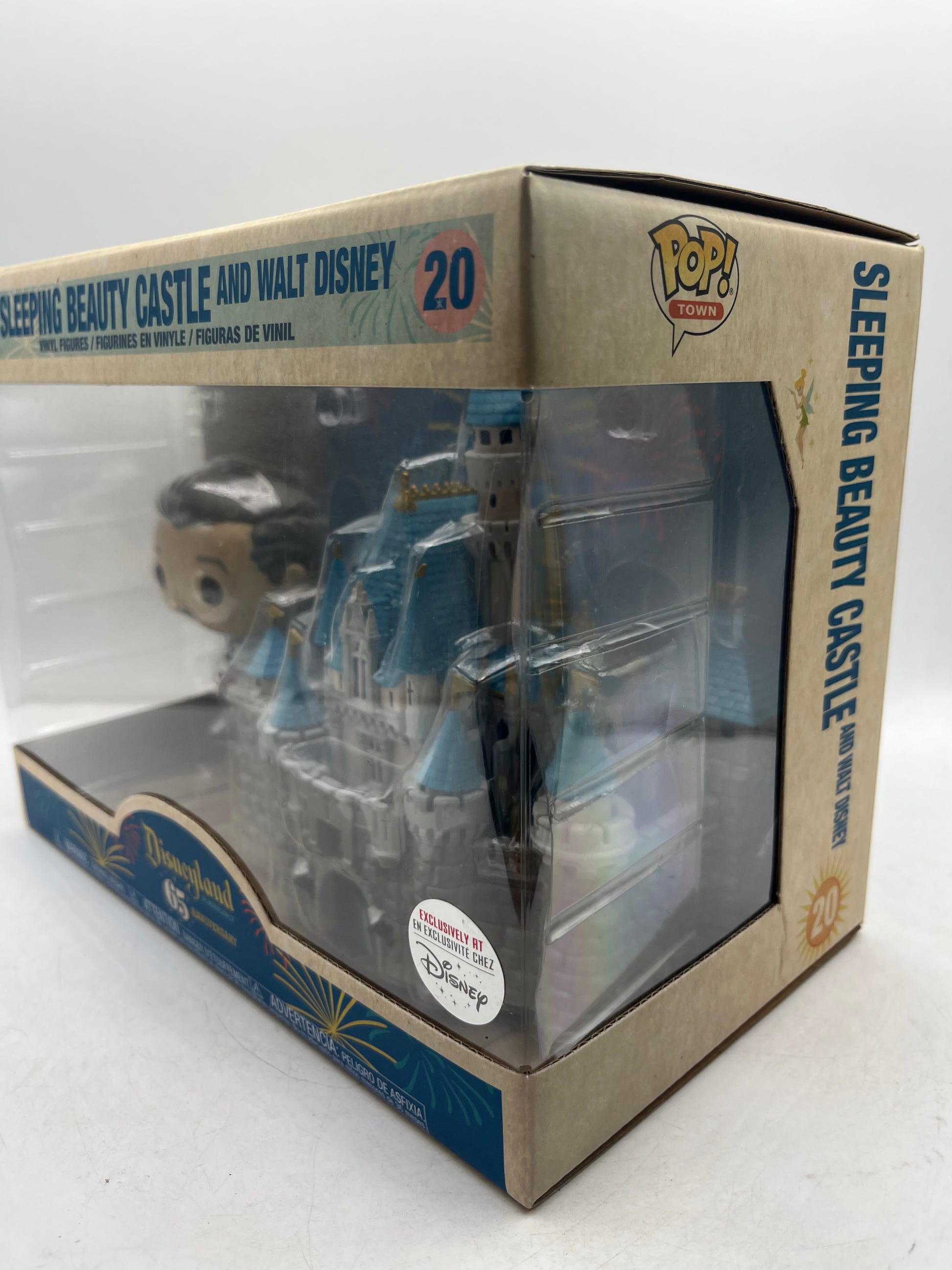 Funko POP! Town: Disneyland 65th - Sleeping Beauty Castle and Walt Disney #20 image 9
