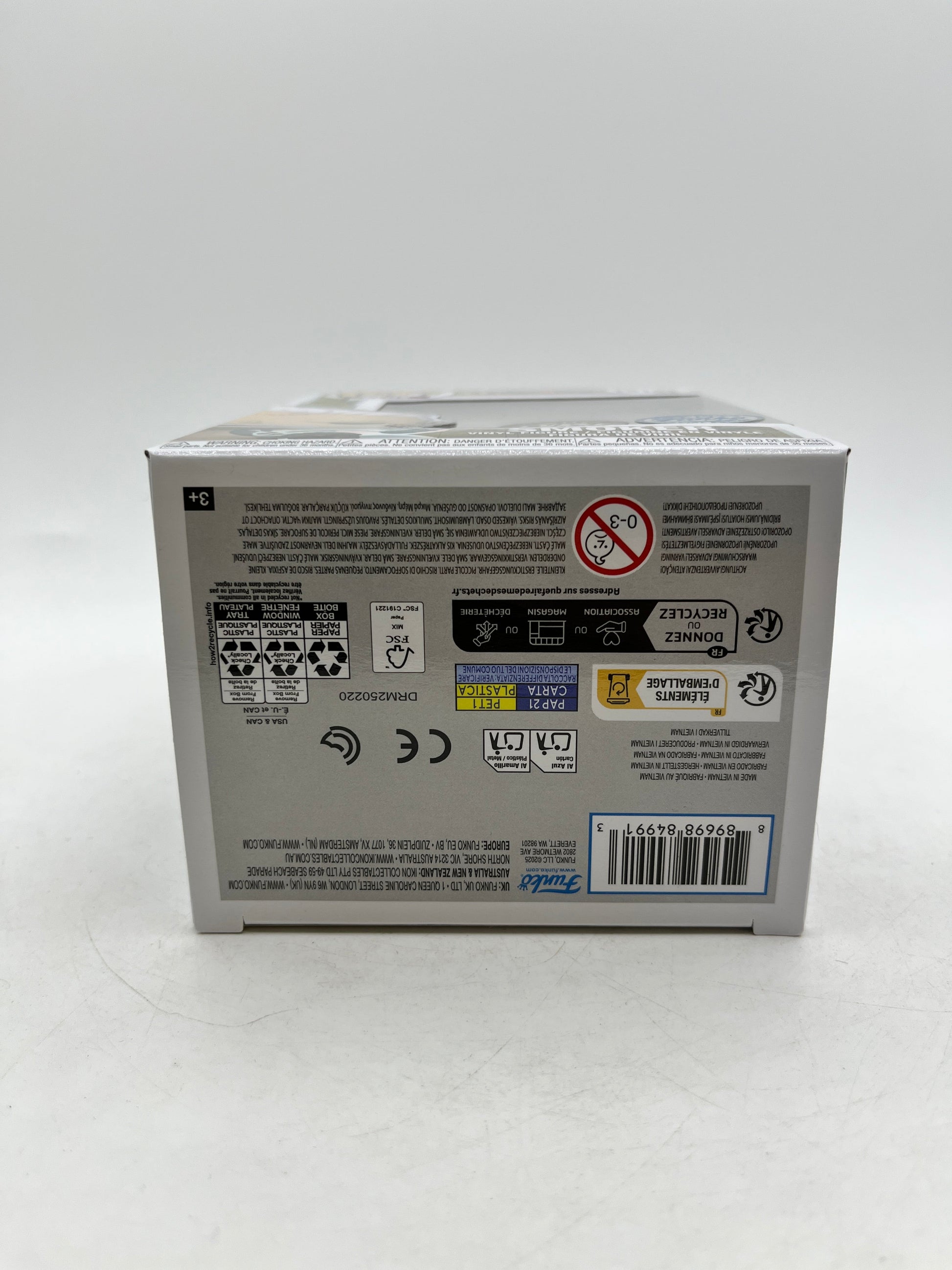 Funko POP! Plus One Piece - Smoker #1914 - Glow Chase - Special Edition FRENLY BRICKS - Open 7 Days