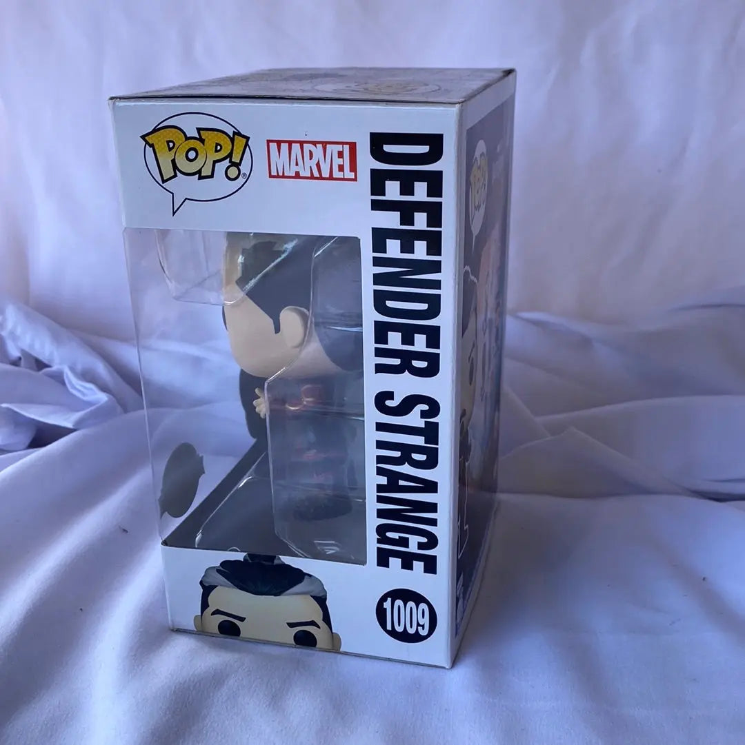 Funko POP! Defender Strange #1009 Marvel - FRENLY BRICKS - Open 7 Days