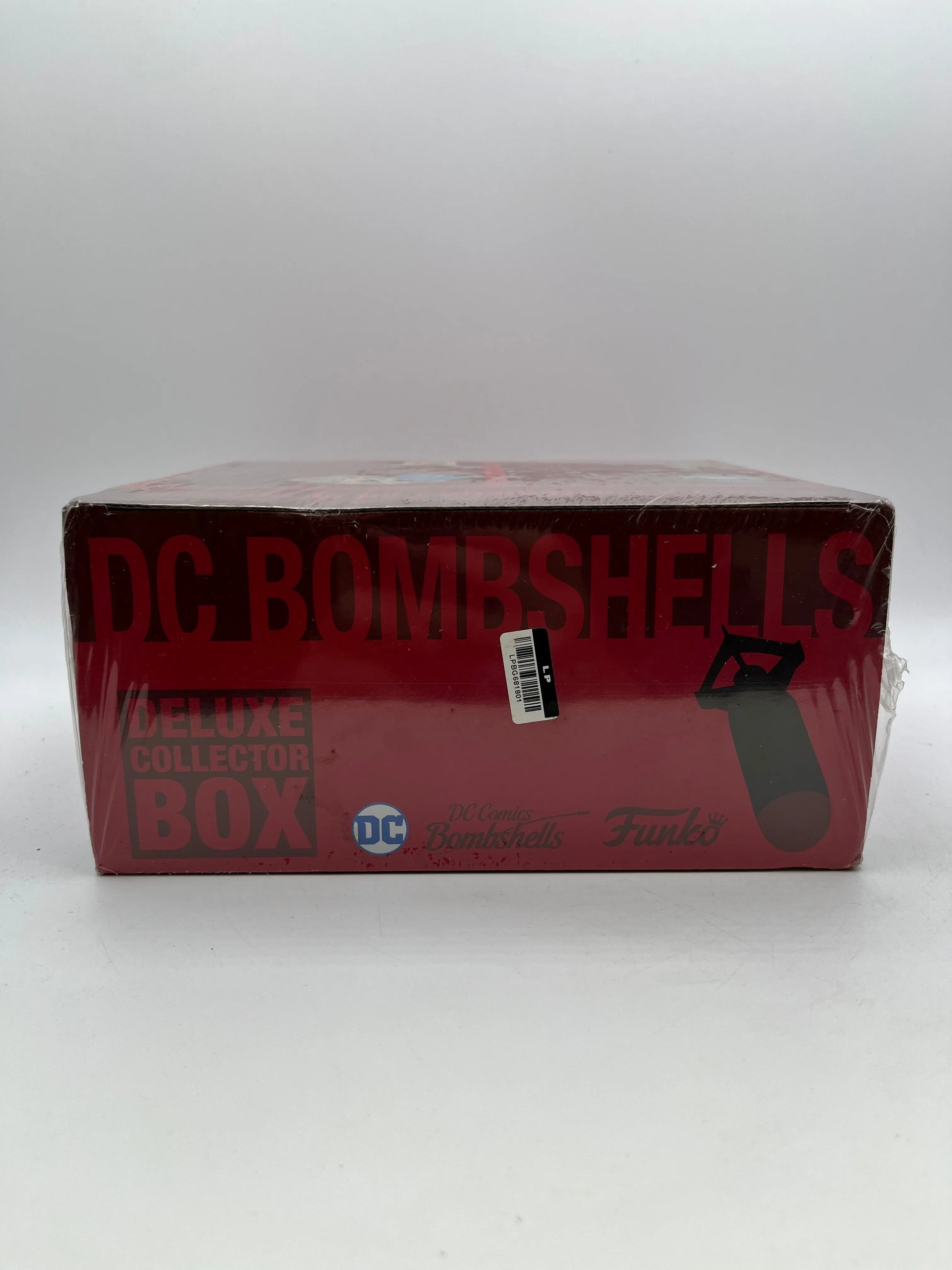 Funko DC Deluxe Collector Box Dc Comics Bombshell  - Vinyl Collectables FRENLY BRICKS - Open 7 Days