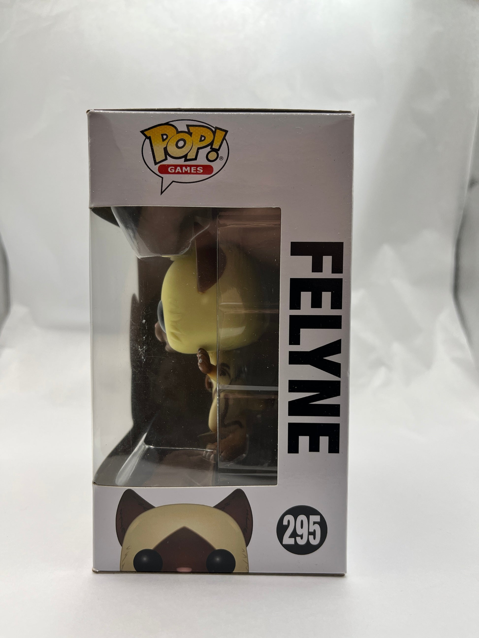 Funko POP! Games Monster Hunter Felyne #295 - Vinyl Collectable FRENLY BRICKS - Open 7 Days