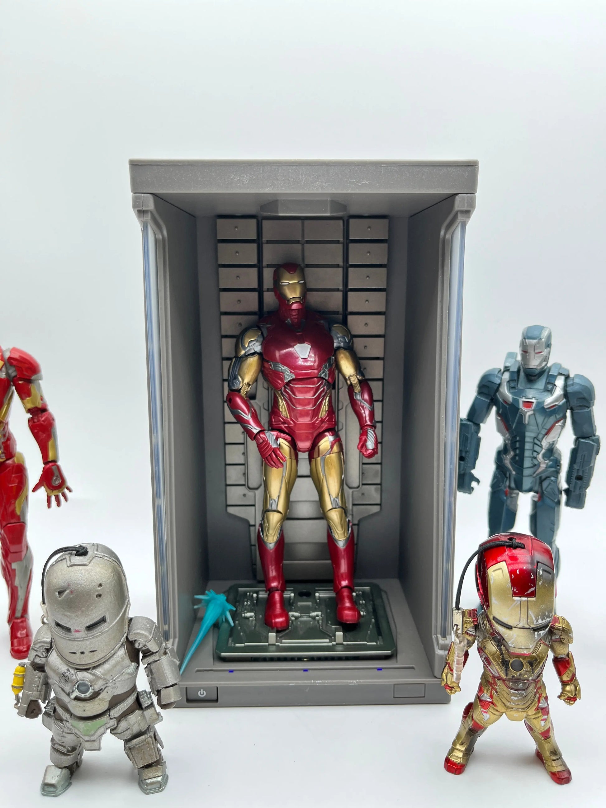 Marvel Legends Iron Man Action Figure Bundle FRENLY BRICKS - Open 7 Days