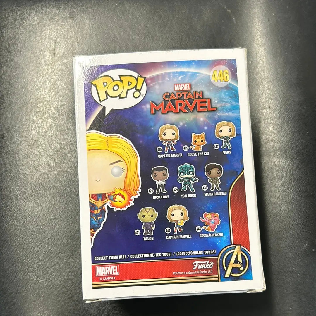 Pop Vinyl Marvel #446 Captain Marvel FRENLY BRICKS - Open 7 Days