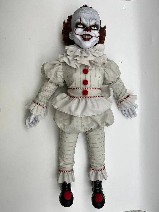 Mezco Toyz IT Pennywise MDS Roto Plush Figure Horror Movie Collectible FRENLY BRICKS - Open 7 Days