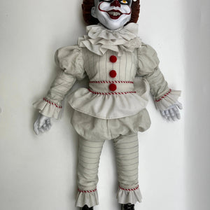 Mezco Toyz IT Pennywise MDS Roto Plush Figure Horror Movie Collectible FRENLY BRICKS - Open 7 Days