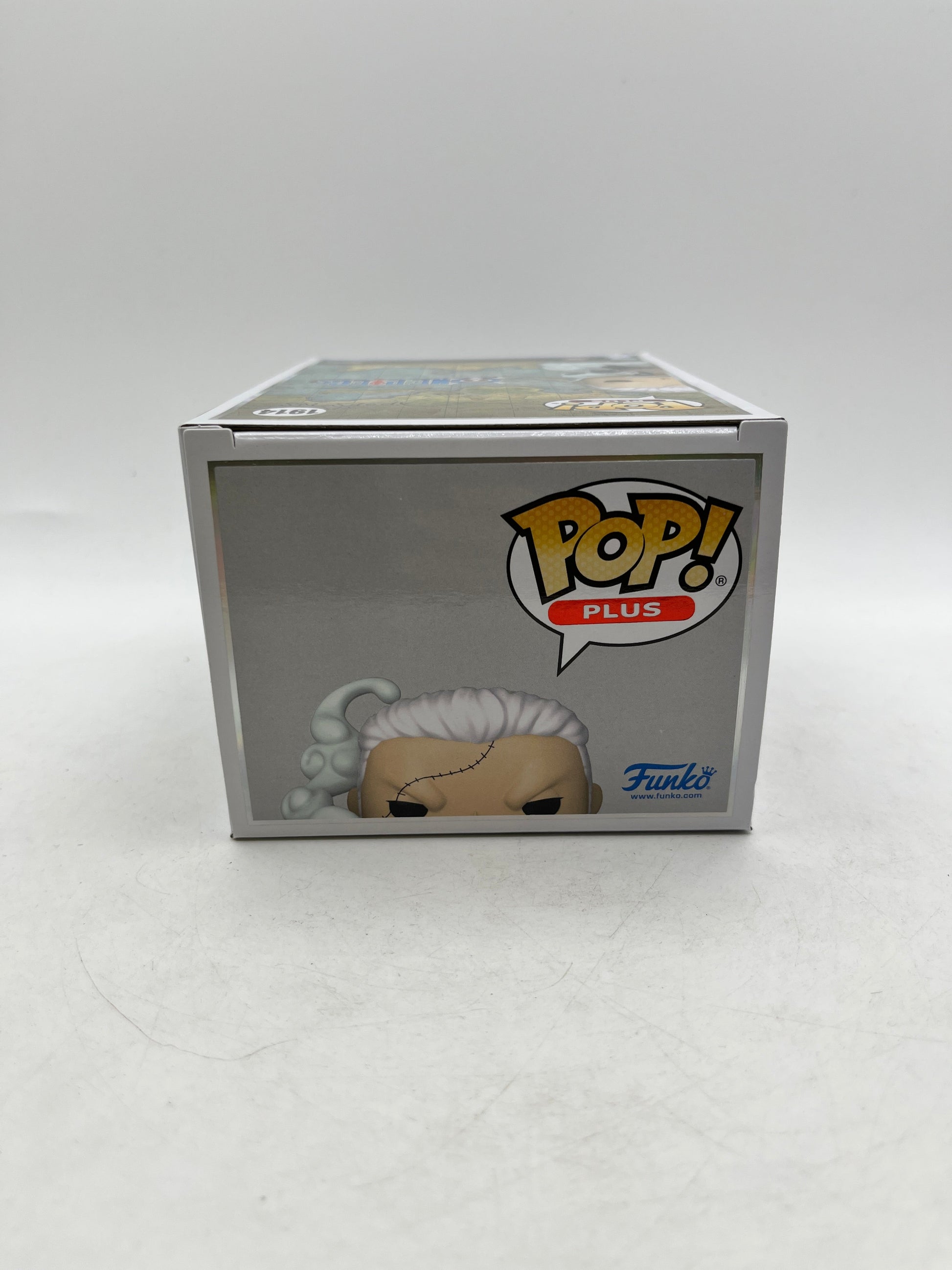 Funko POP! Plus One Piece - Smoker #1914 - Glow Chase - Special Edition FRENLY BRICKS - Open 7 Days