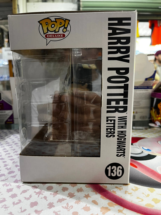 Funko Pop Vinyl Deluxe Harry Potter with Hogwarts letters #136 FRENLY BRICKS - Open 7 Days